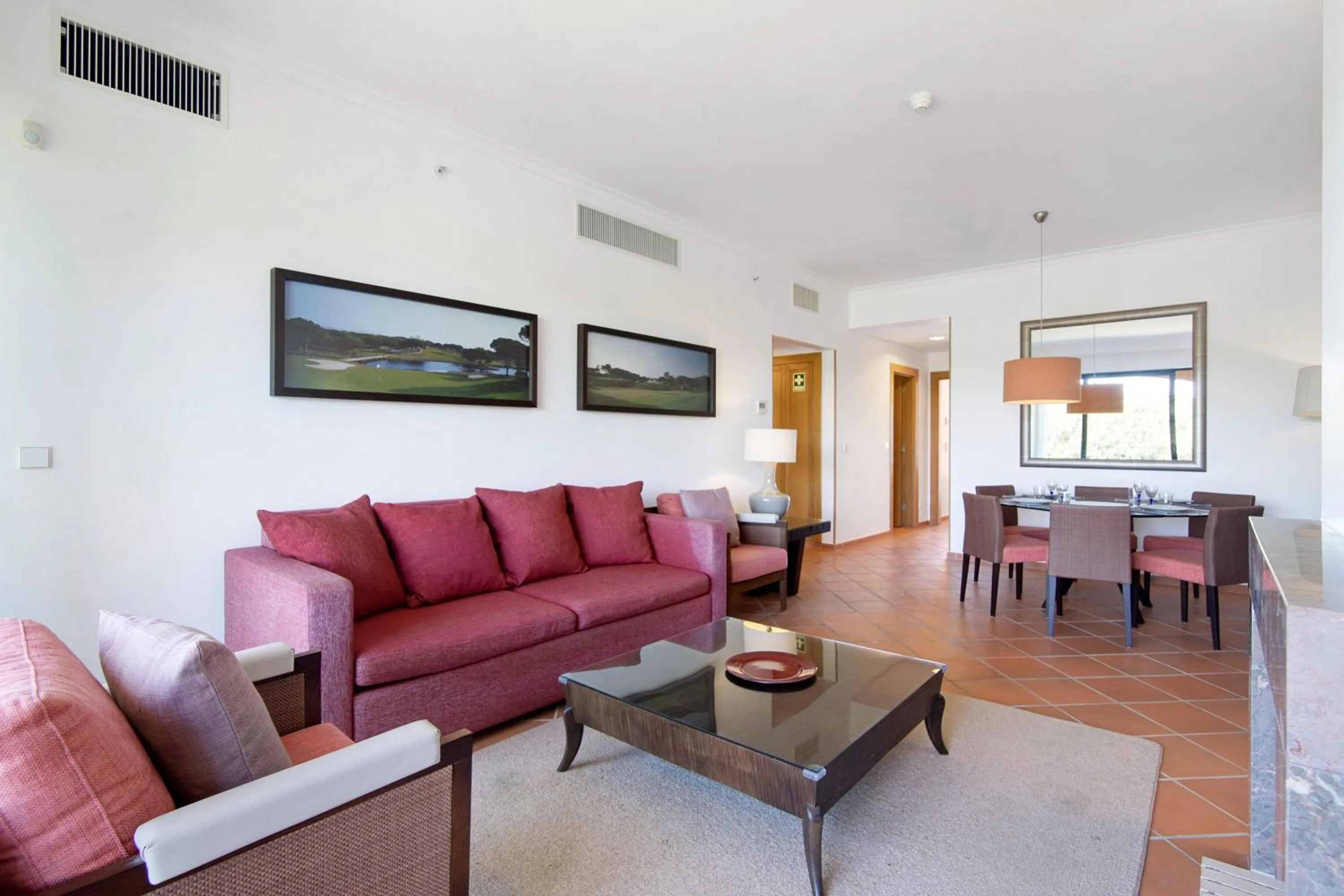 Property building in Apartamento T2 Vilasol Morgadinho