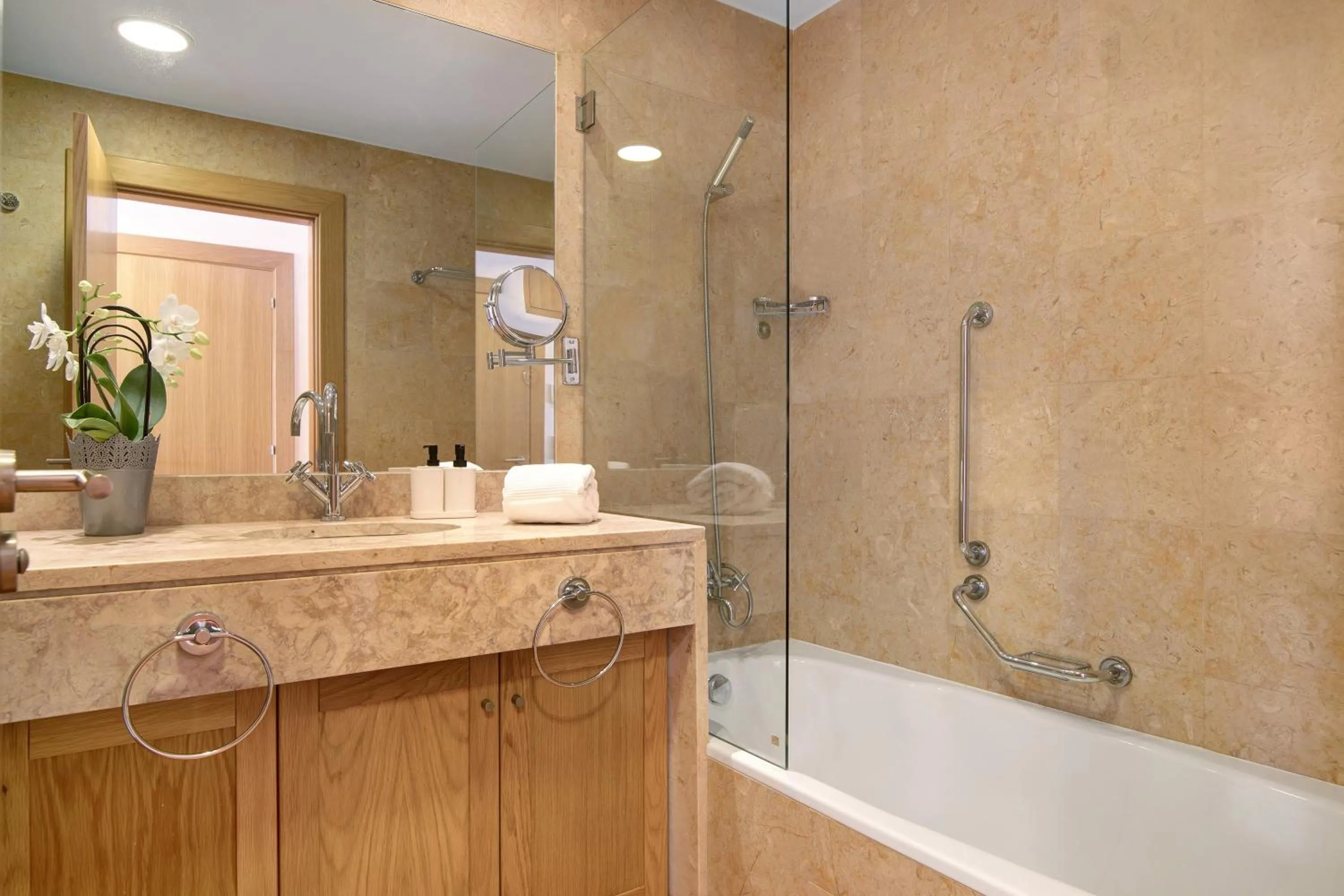 Bathroom in Apartamento T2 Vilasol Morgadinho