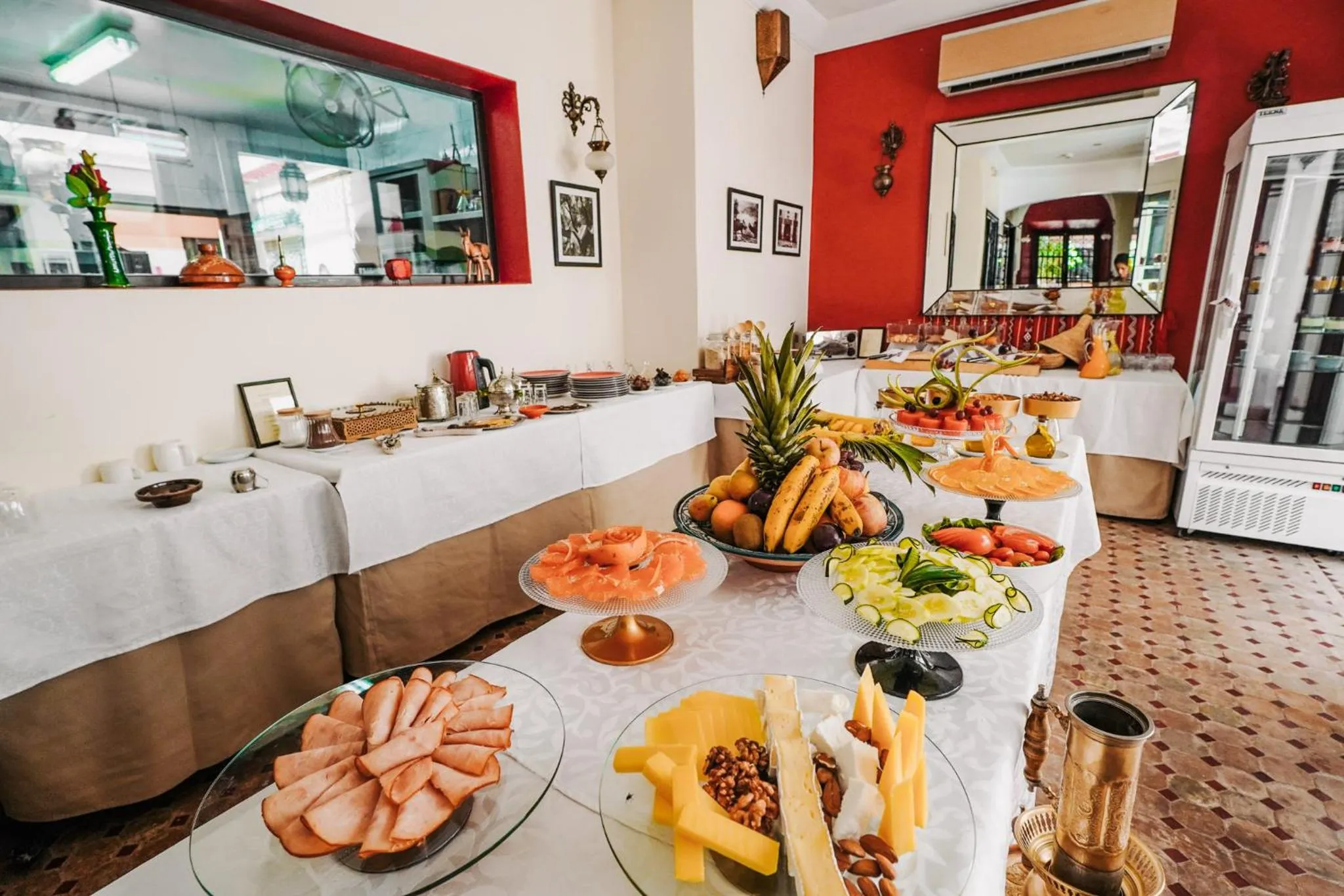 Continental breakfast in Les Borjs De La Kasbah