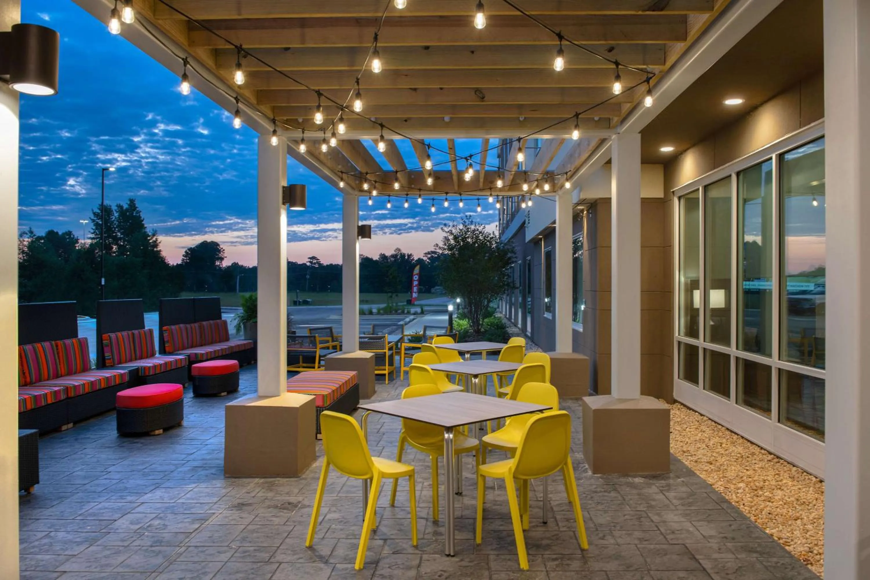 Patio in Home2 Suites By Hilton Fayetteville North