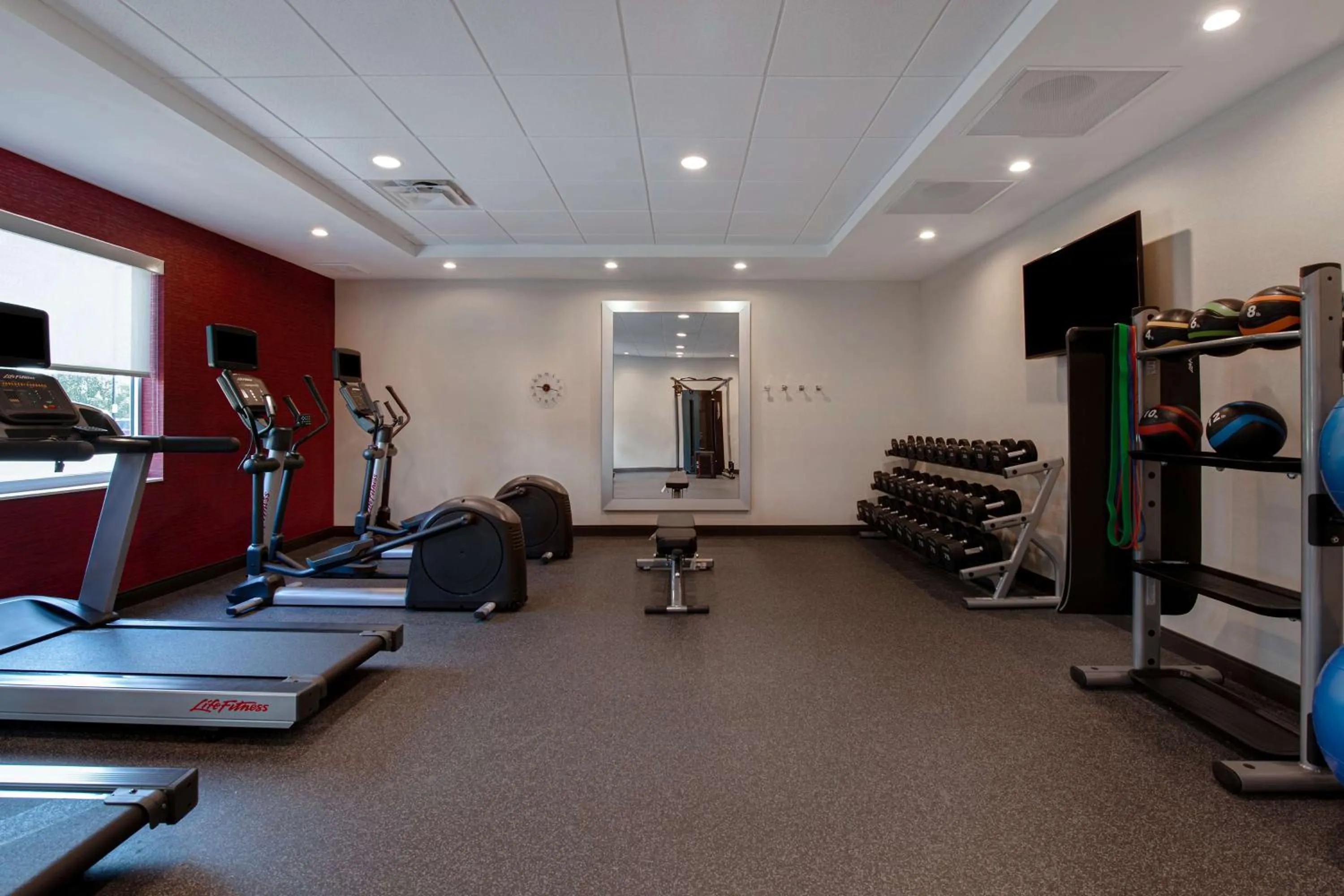 Fitness centre/facilities in Home2 Suites By Hilton Fayetteville North