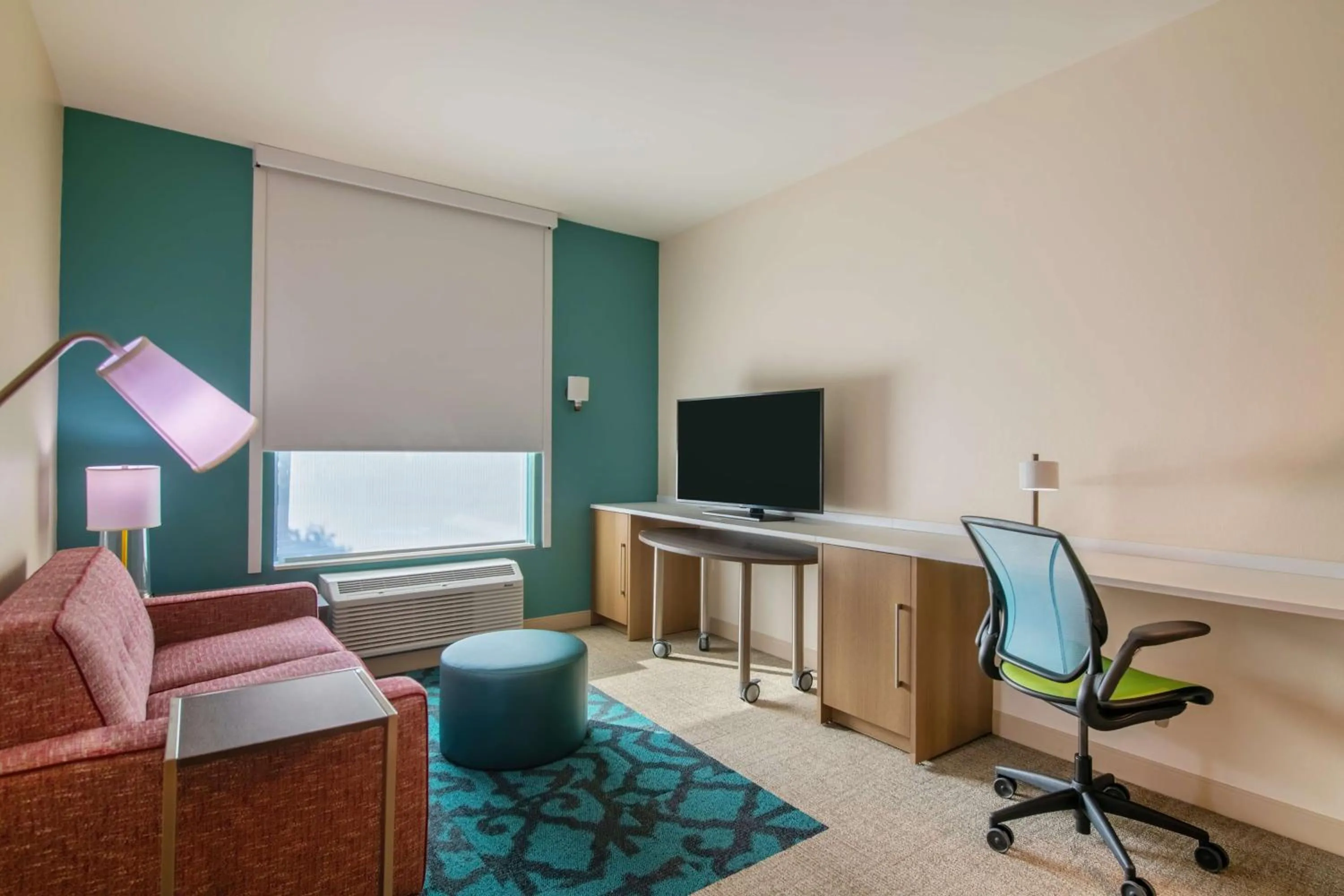 Living room in Home2 Suites By Hilton Kingsland