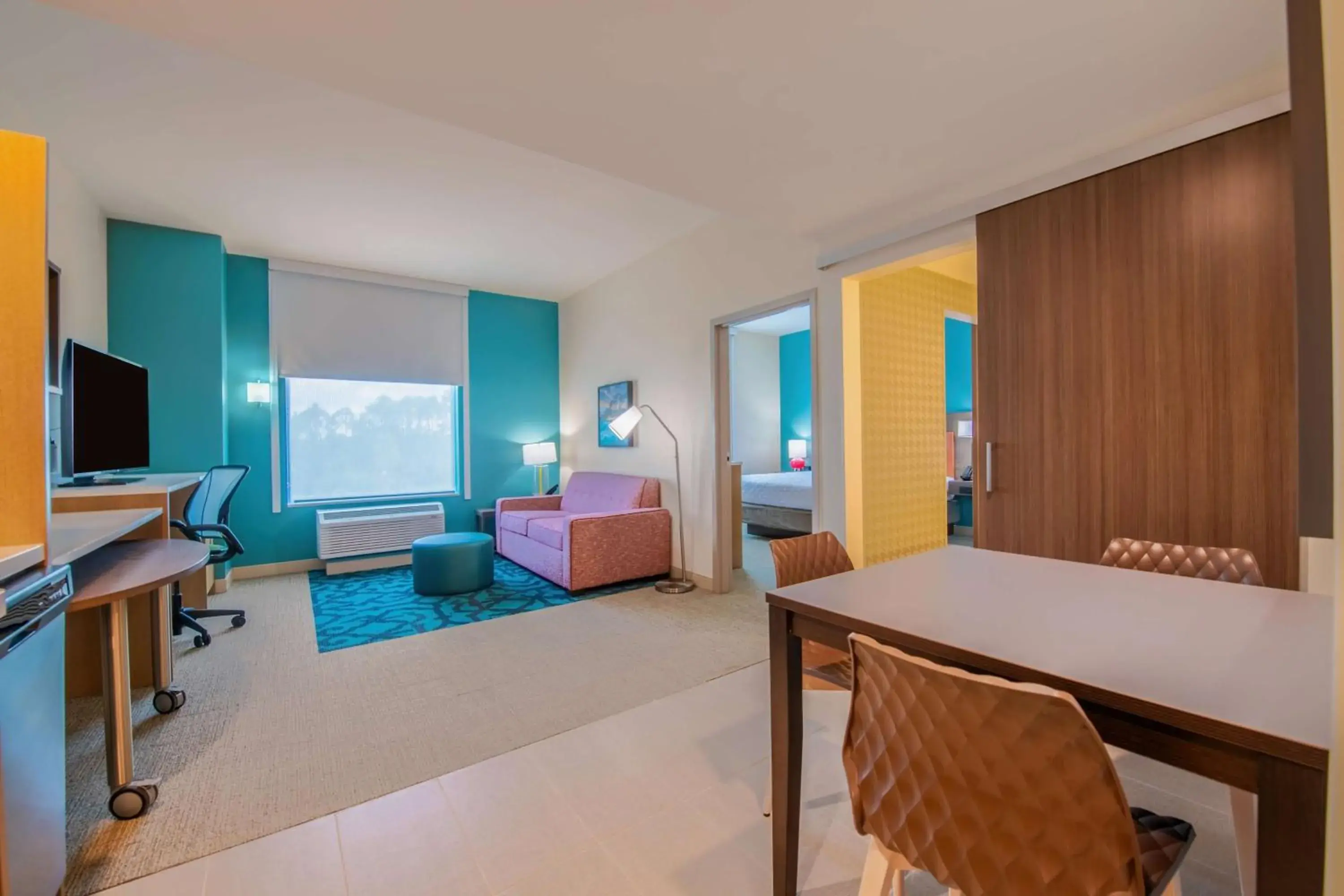 Living room in Home2 Suites By Hilton Kingsland Living room in Home2 Suites By Hilton Kingsland