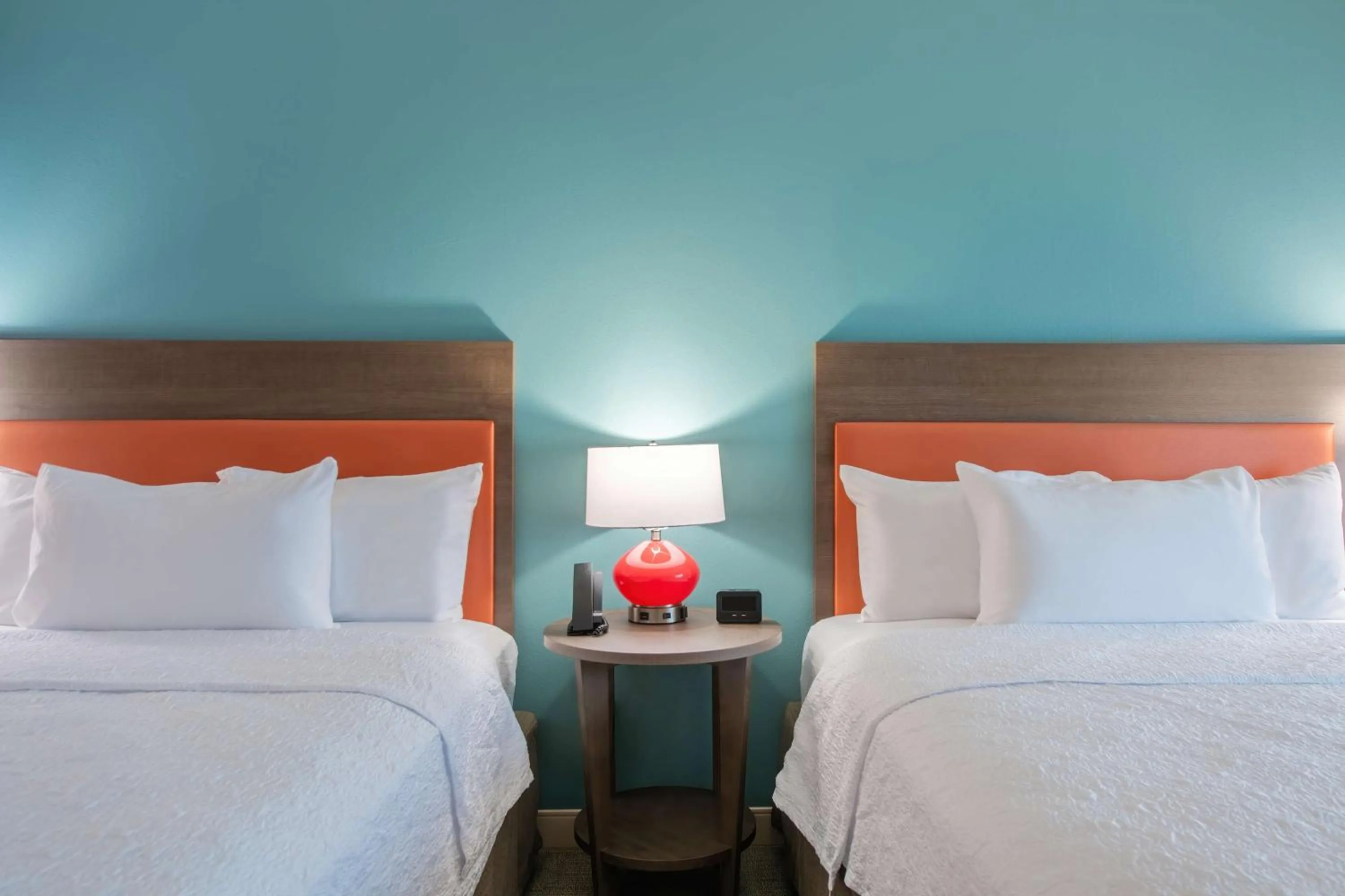 Bed in Home2 Suites By Hilton Kingsland