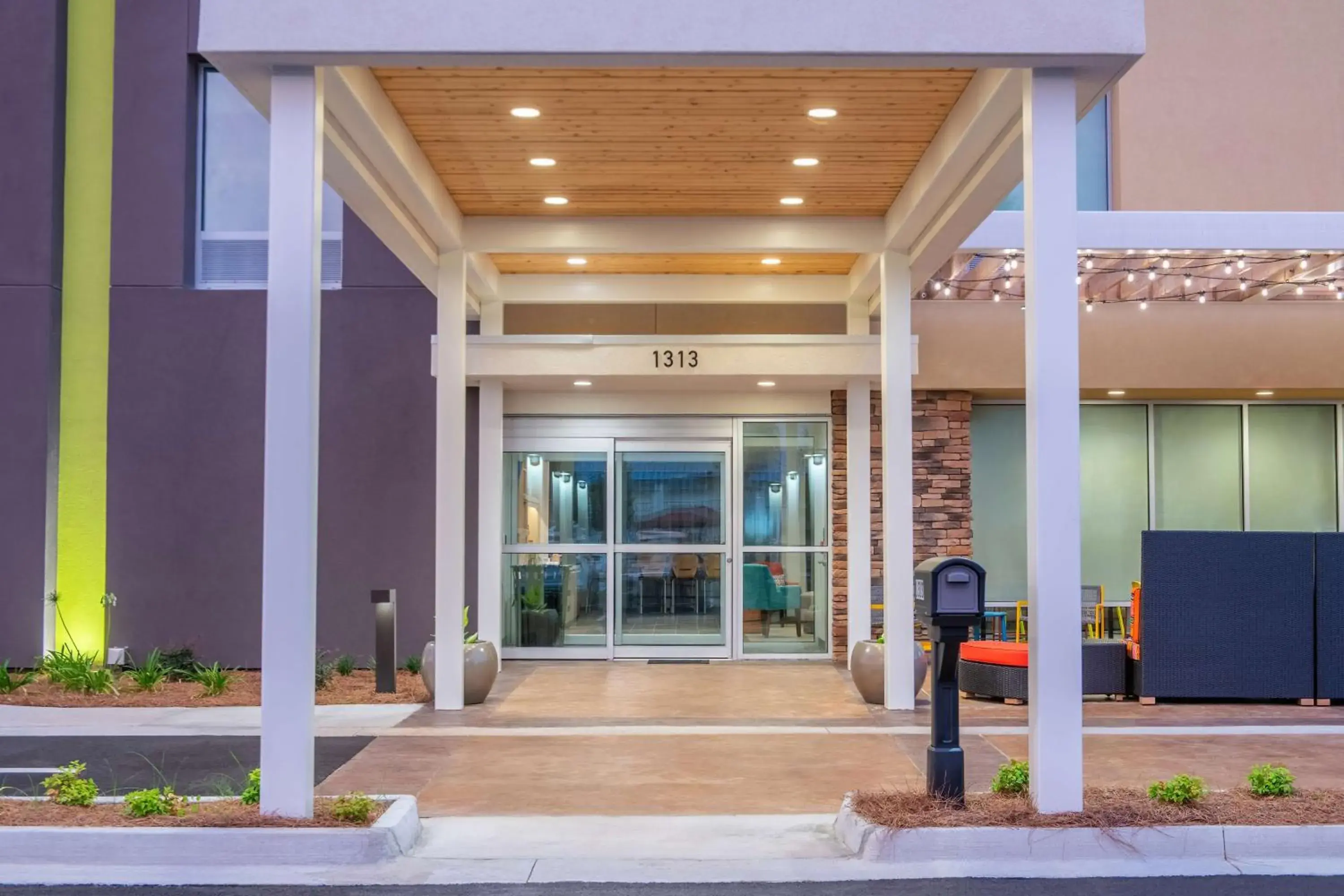 Property building in Home2 Suites By Hilton Kingsland Property building in Home2 Suites By Hilton Kingsland