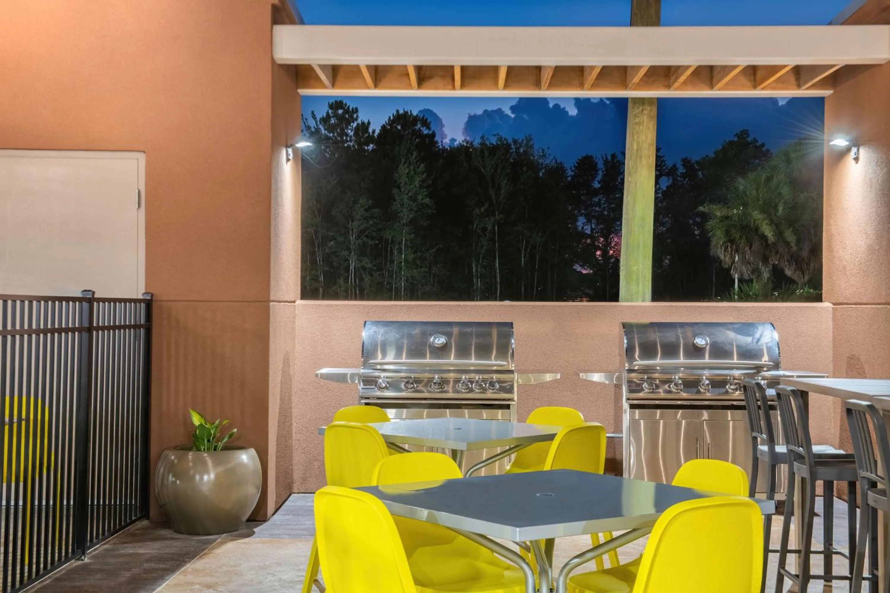 Patio in Home2 Suites By Hilton Kingsland