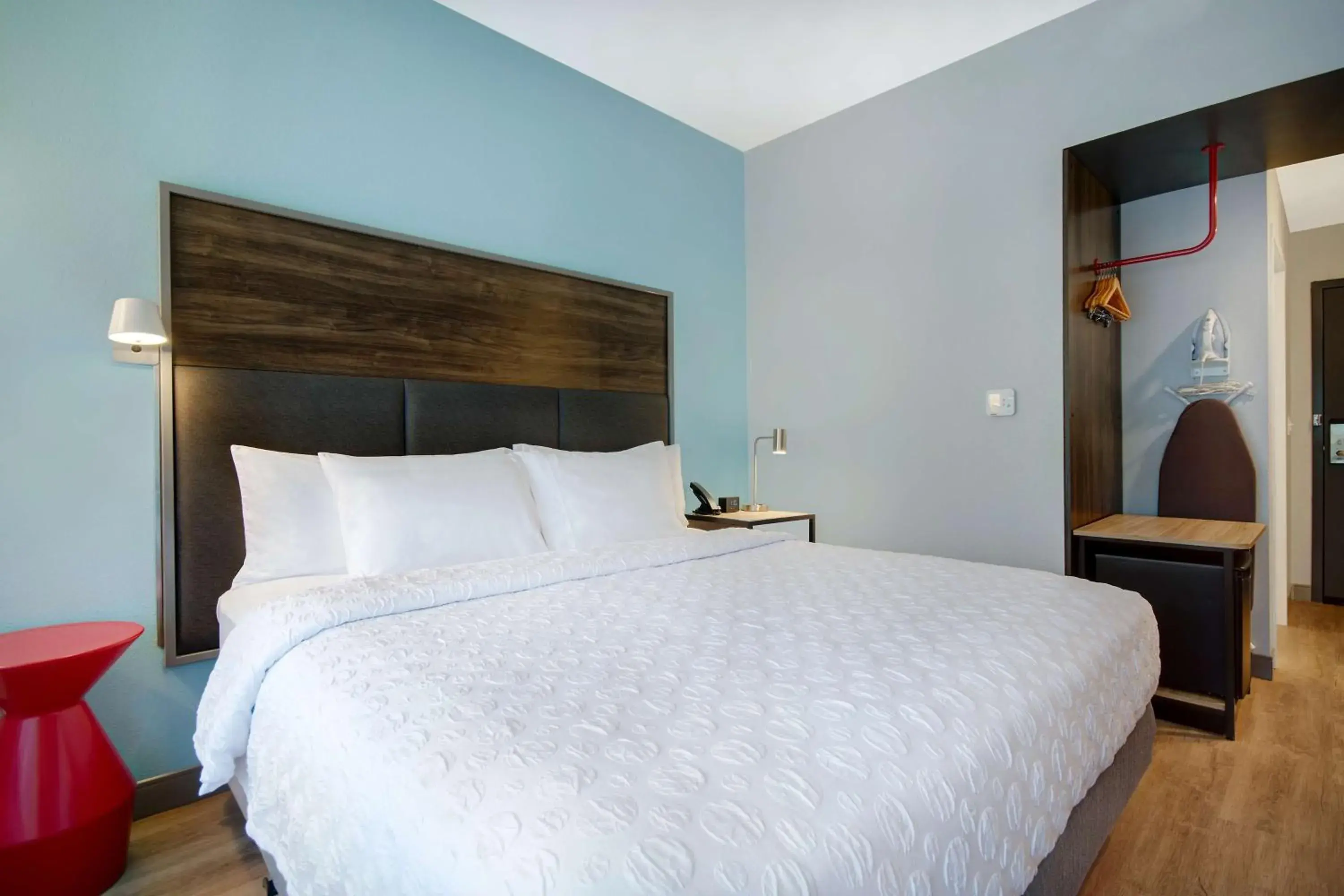 Bed in Tru By Hilton Wake Forest Raleigh North Bed in Tru By Hilton Wake Forest Raleigh North