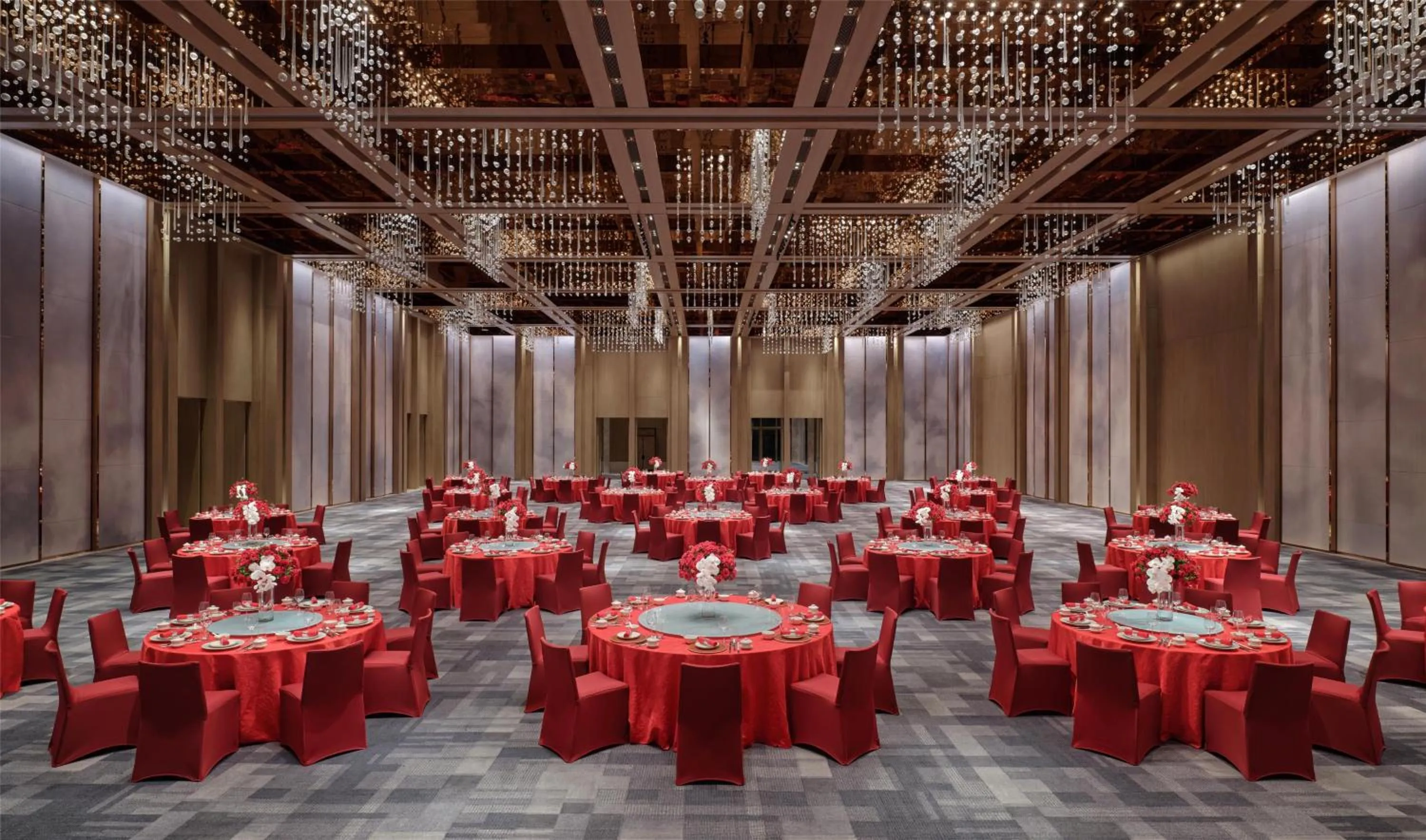 Meeting/conference room in Conrad Shenzhen, the first art museum hotel in Greater Bay Area with the stunning bay and sunset view in the hotel terrace