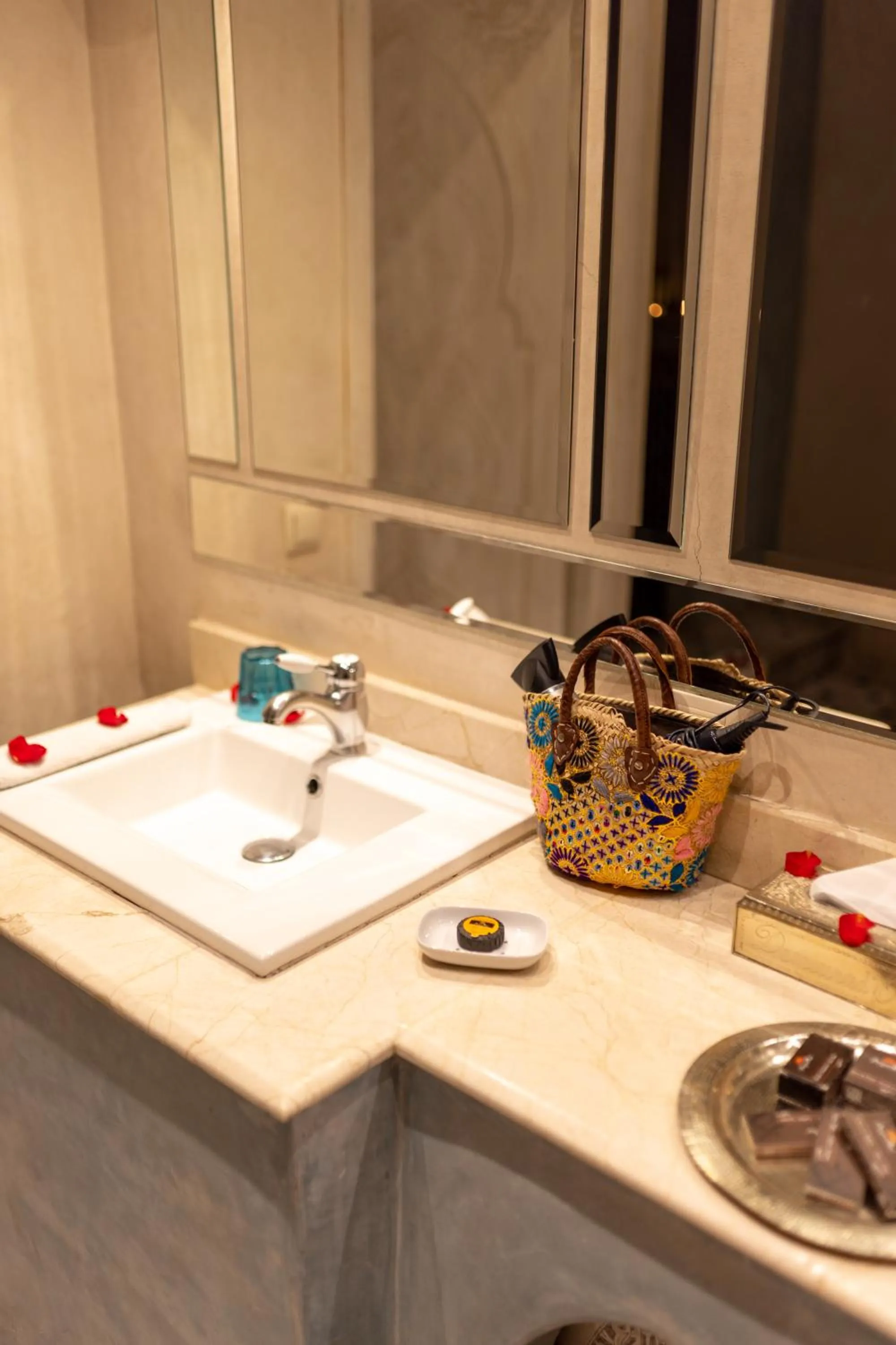 Bathroom in Demeures d'Orient Riad & Spa