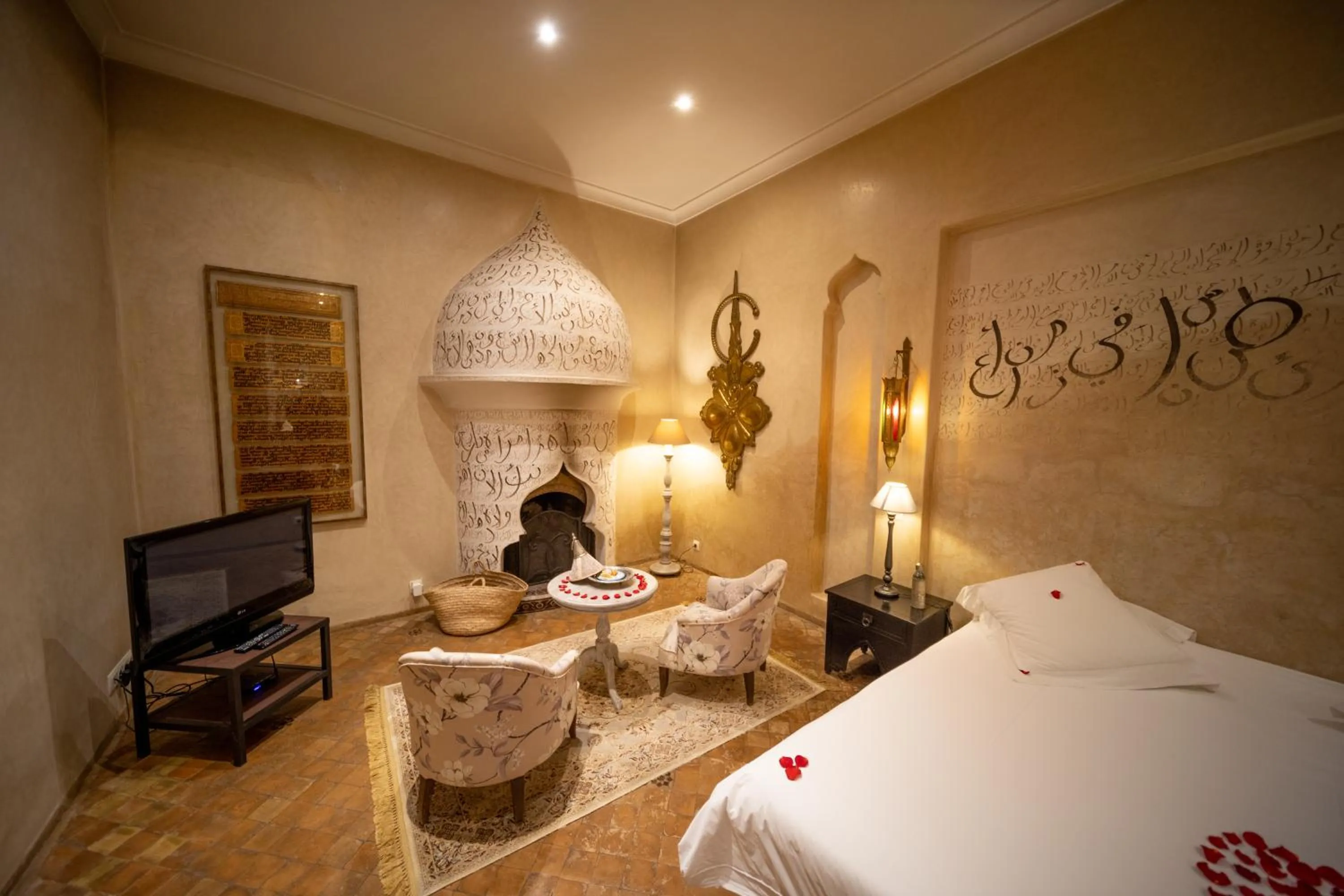 View (from property/room), Bed in Demeures d'Orient Riad & Spa