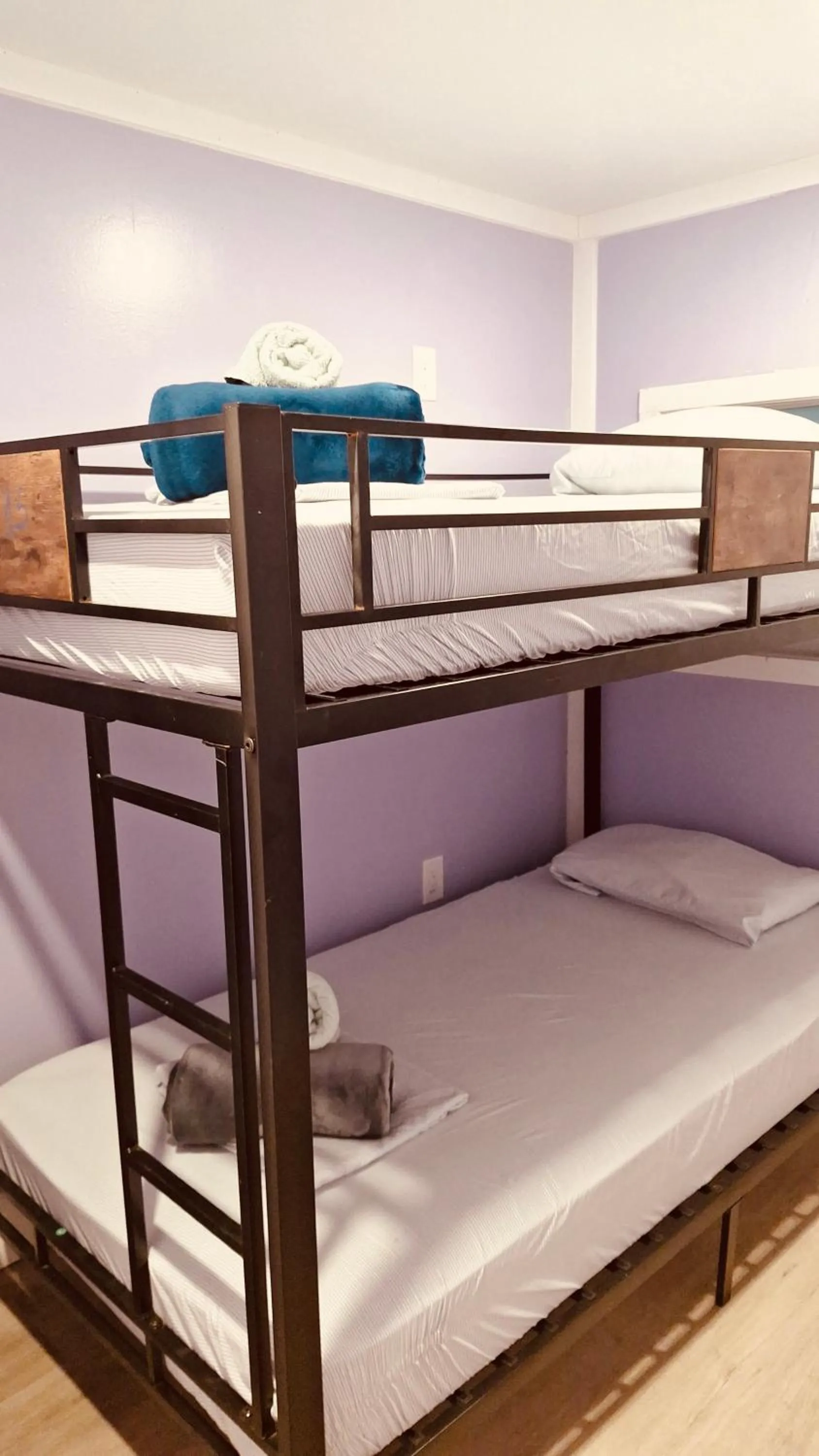 Bed in Blue Little Havana