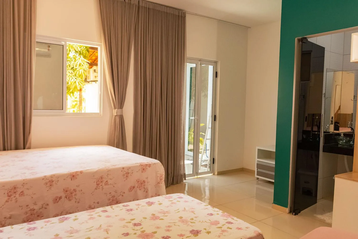 Casa em cond fechado em Barra de Santo Antonio AL