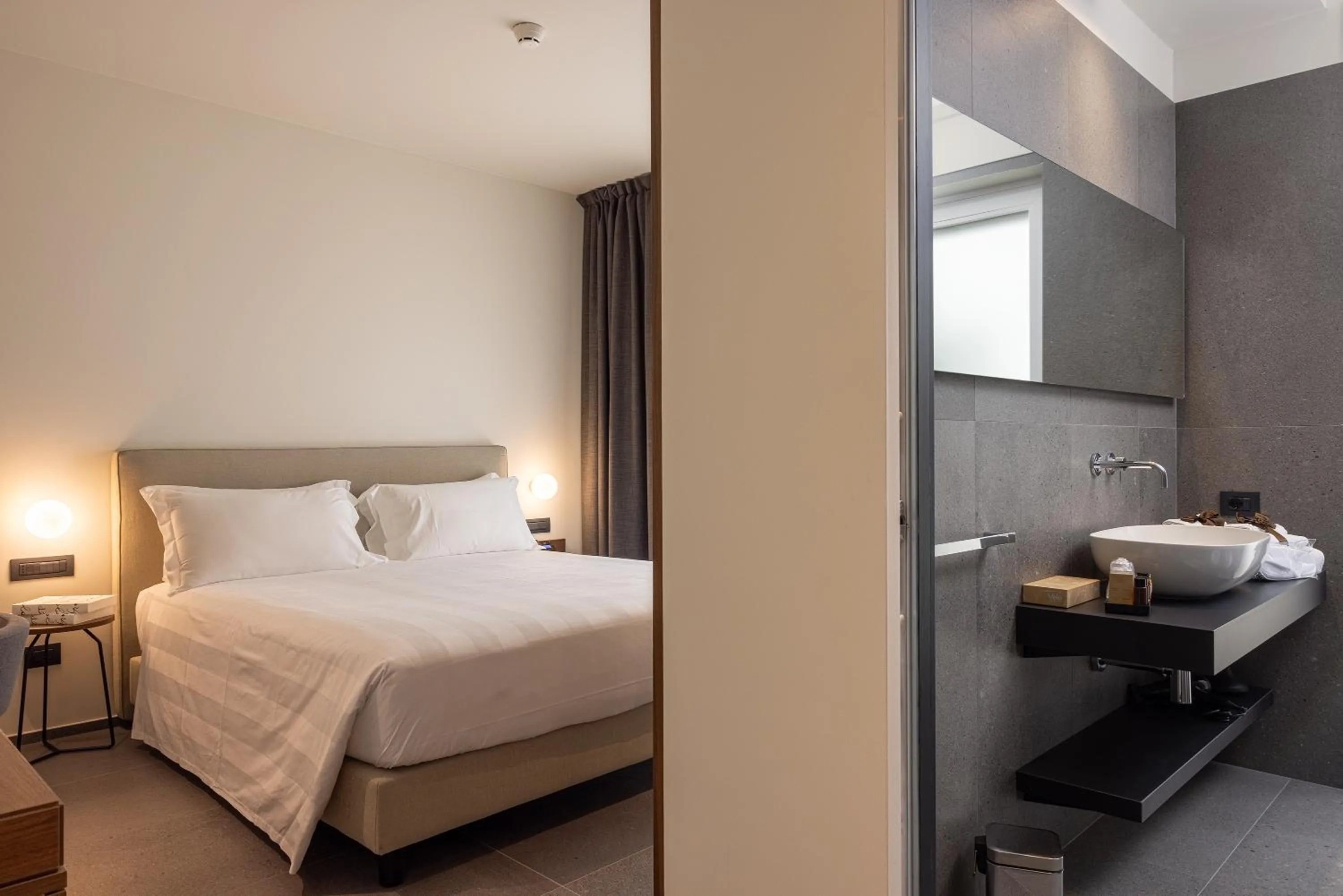 Bedroom, Bed in B21 Lifestyle Hotel