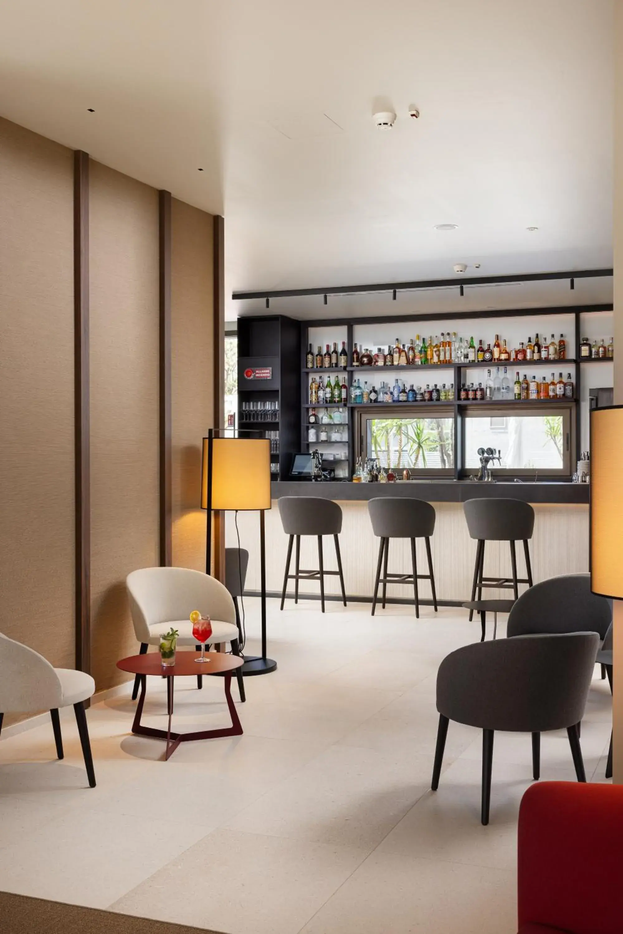 Lounge or bar in B21 Lifestyle Hotel Lounge or bar in B21 Lifestyle Hotel