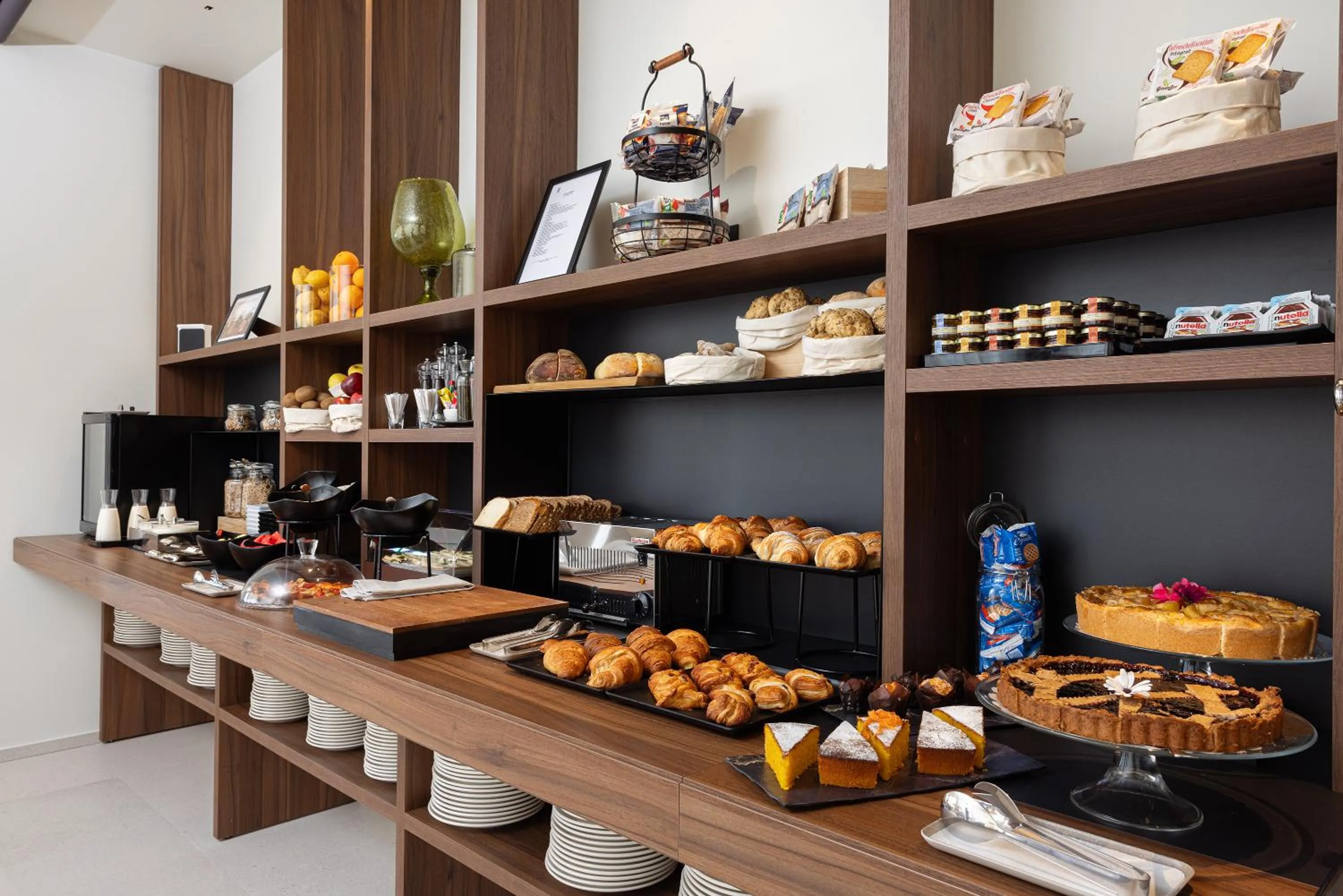 Food and drinks in B21 Lifestyle Hotel