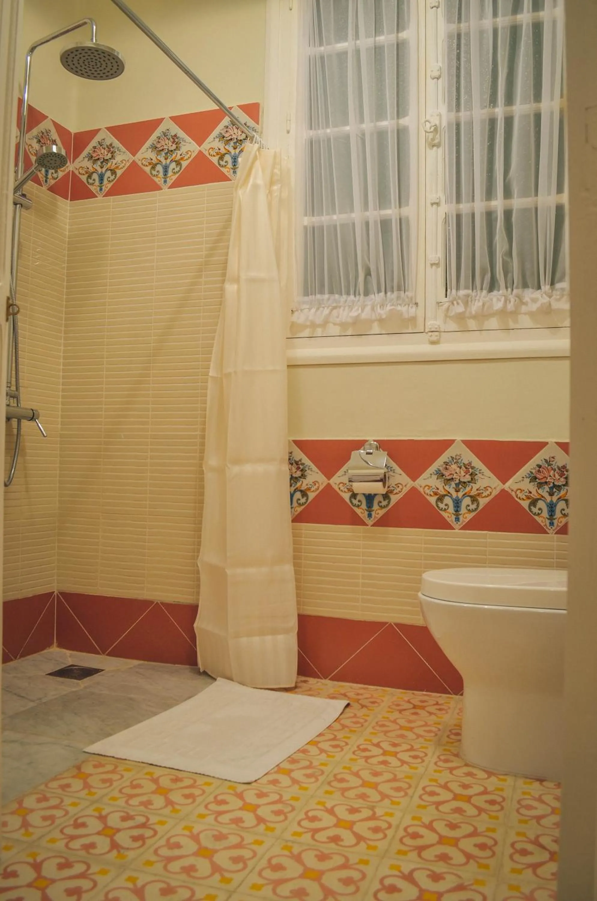 Bathroom in El Reducto