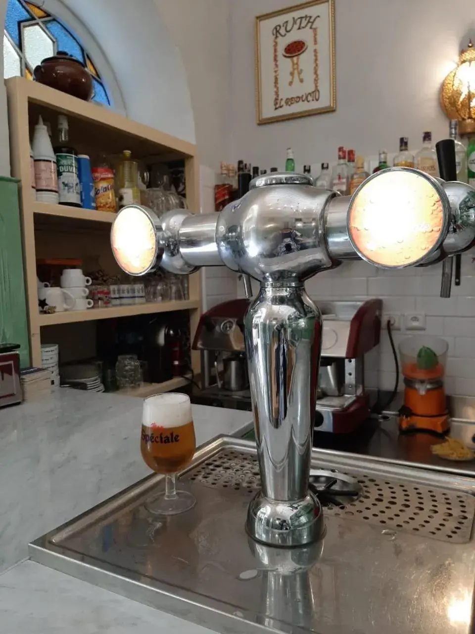 Lounge or bar in El Reducto Lounge or bar in El Reducto