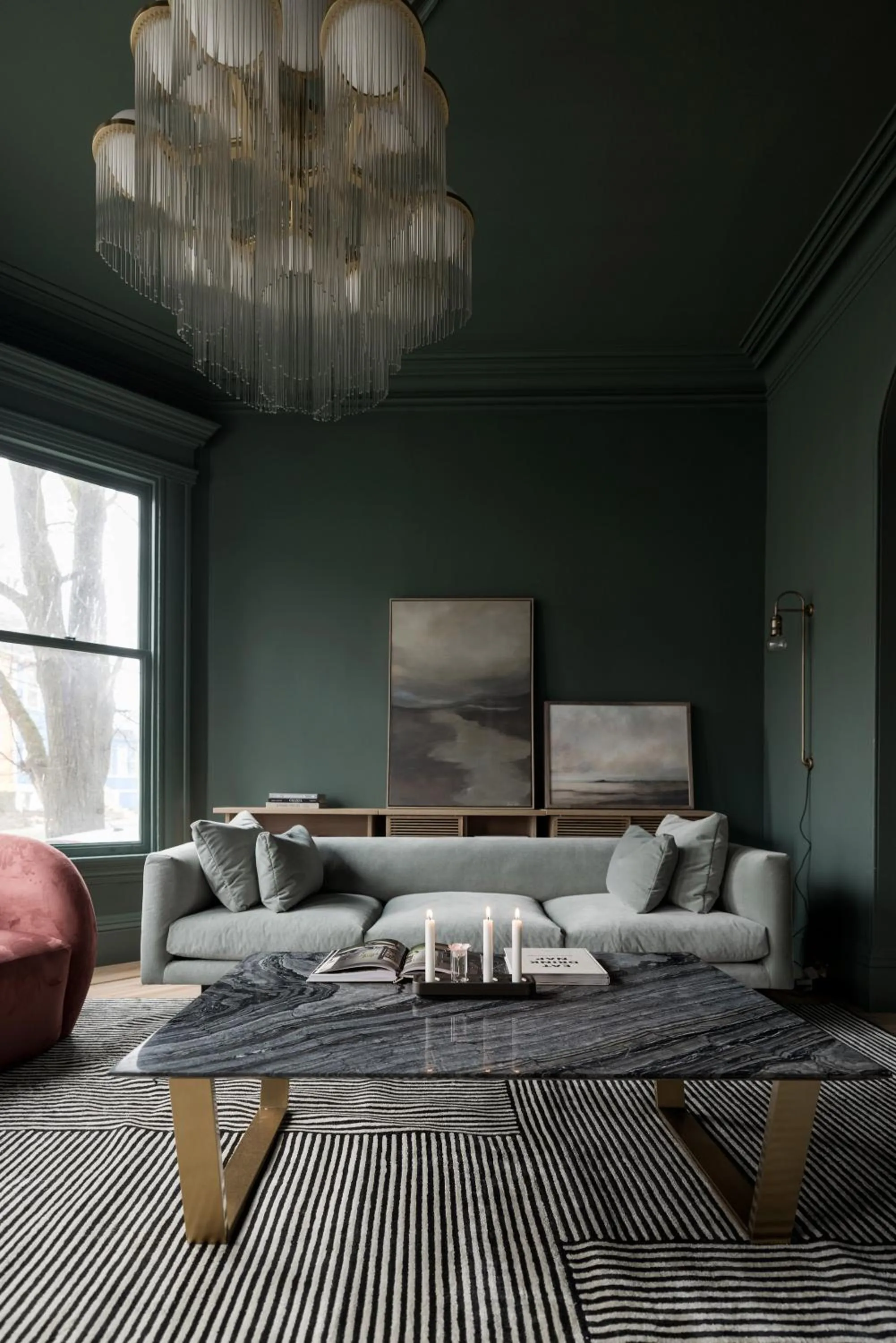 Seating area, Bed in Dvele Inn