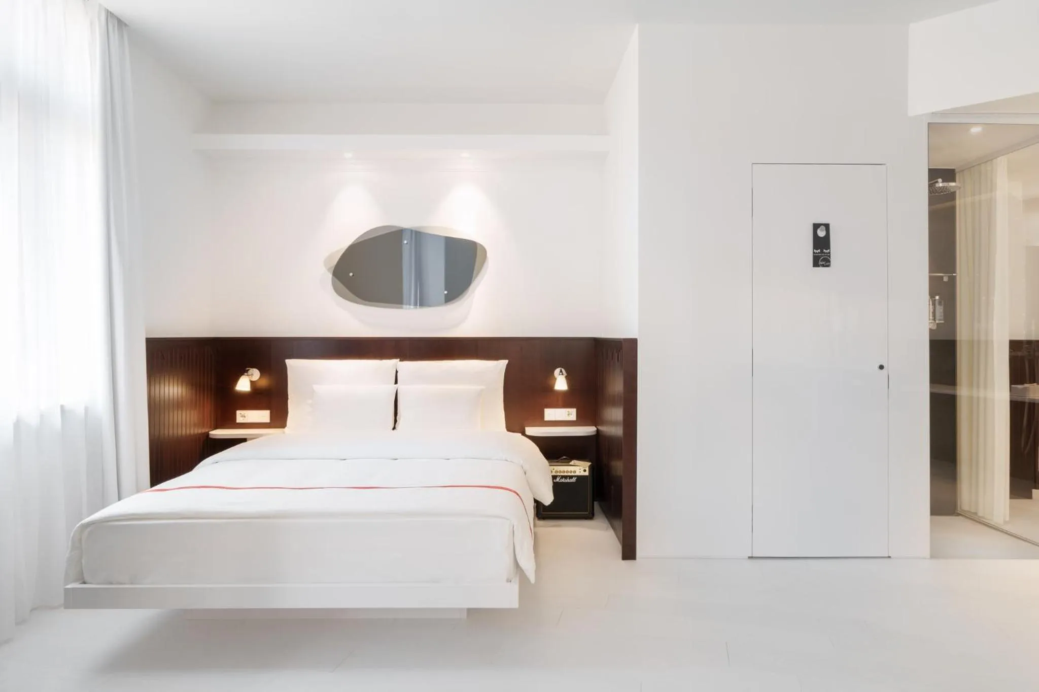 Photo of the whole room, Bed in Ruby Hanna Hotel Stuttgart