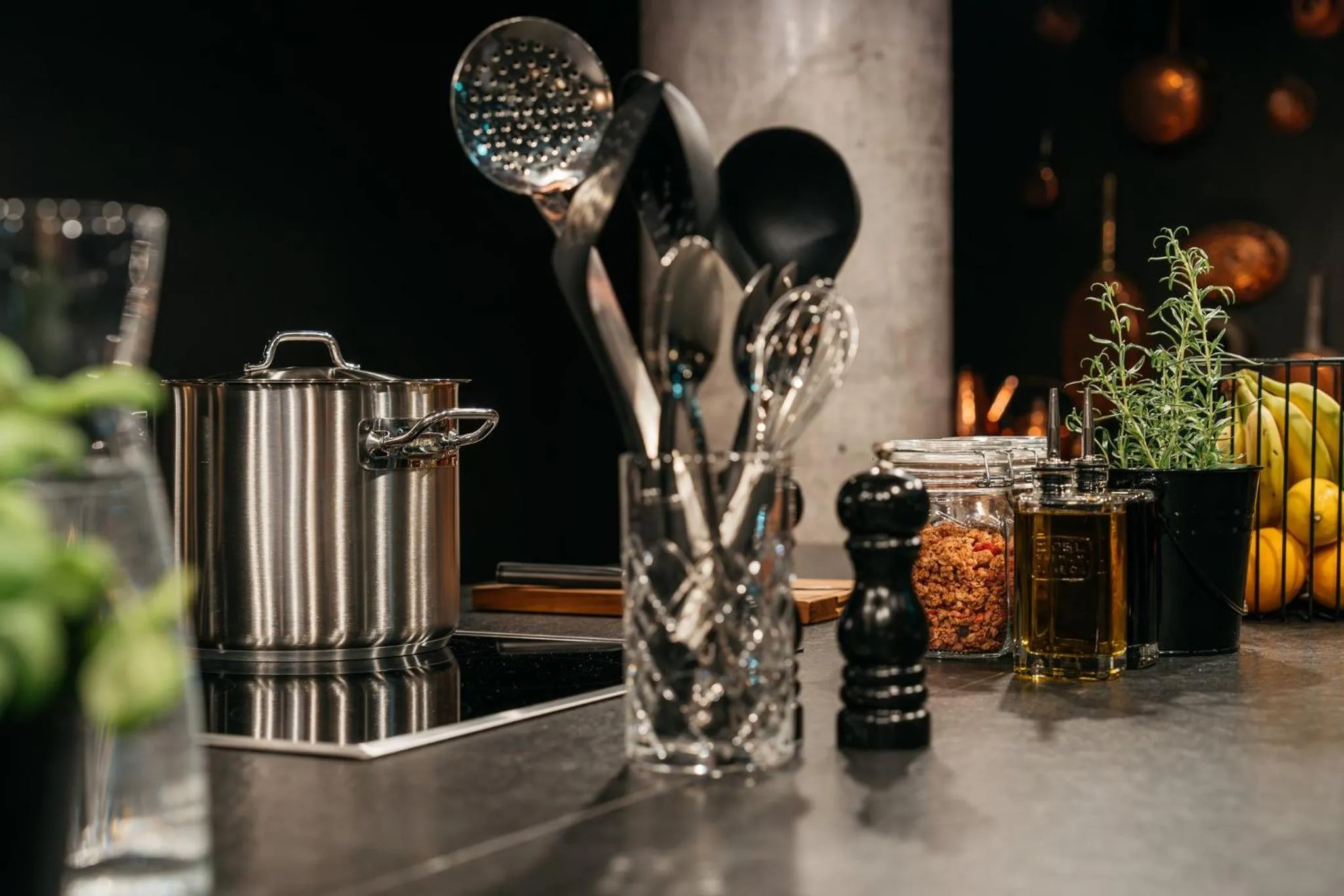 Communal kitchen in Ruby Hanna Hotel Stuttgart