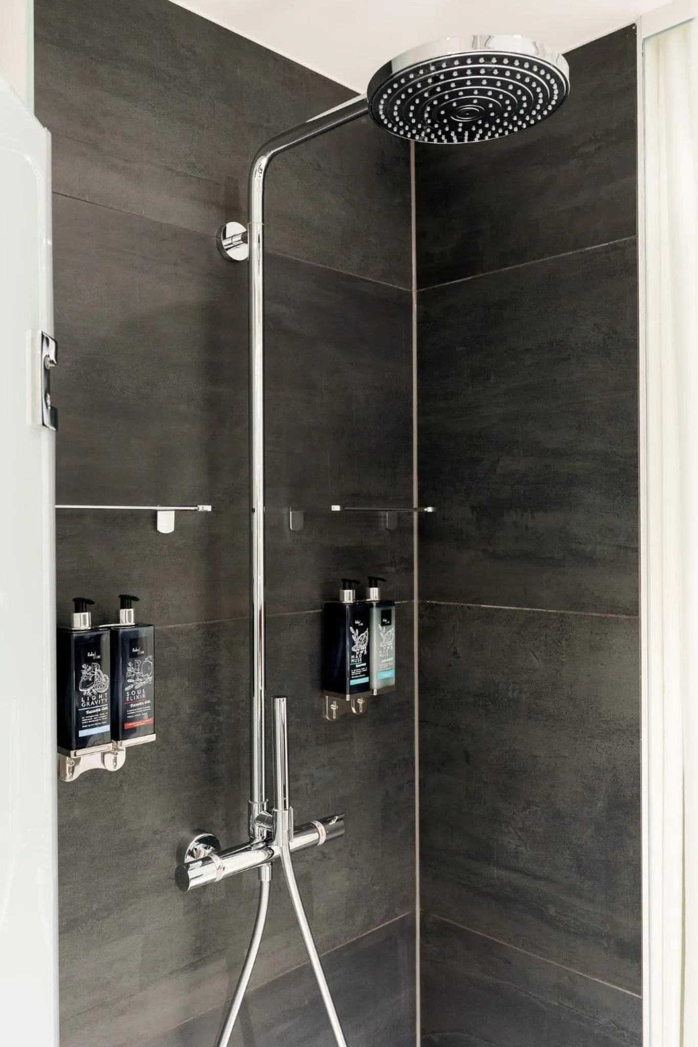 Bathroom in Ruby Hanna Hotel Stuttgart