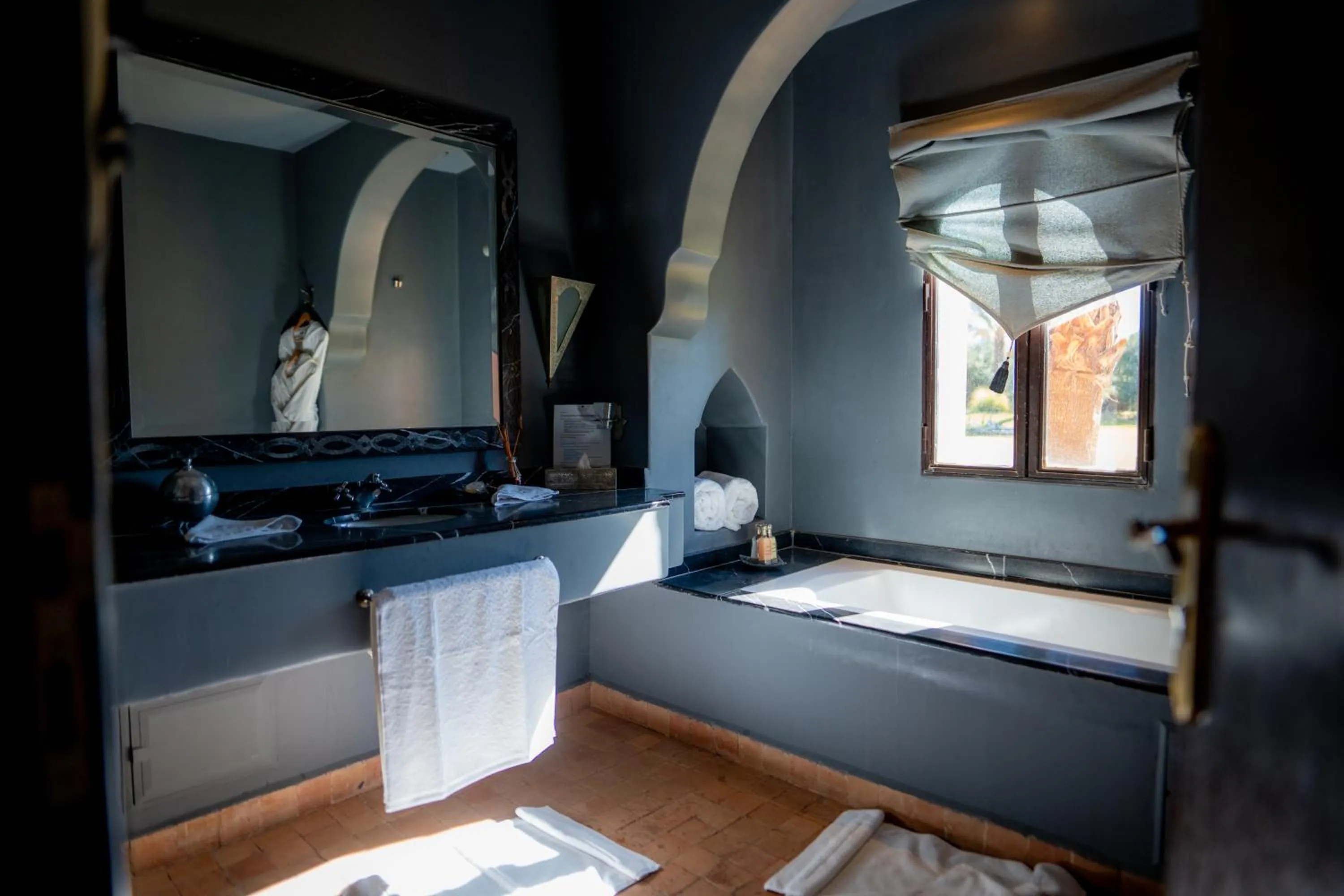 Bed in Riad Al Mendili Private Resort & Spa