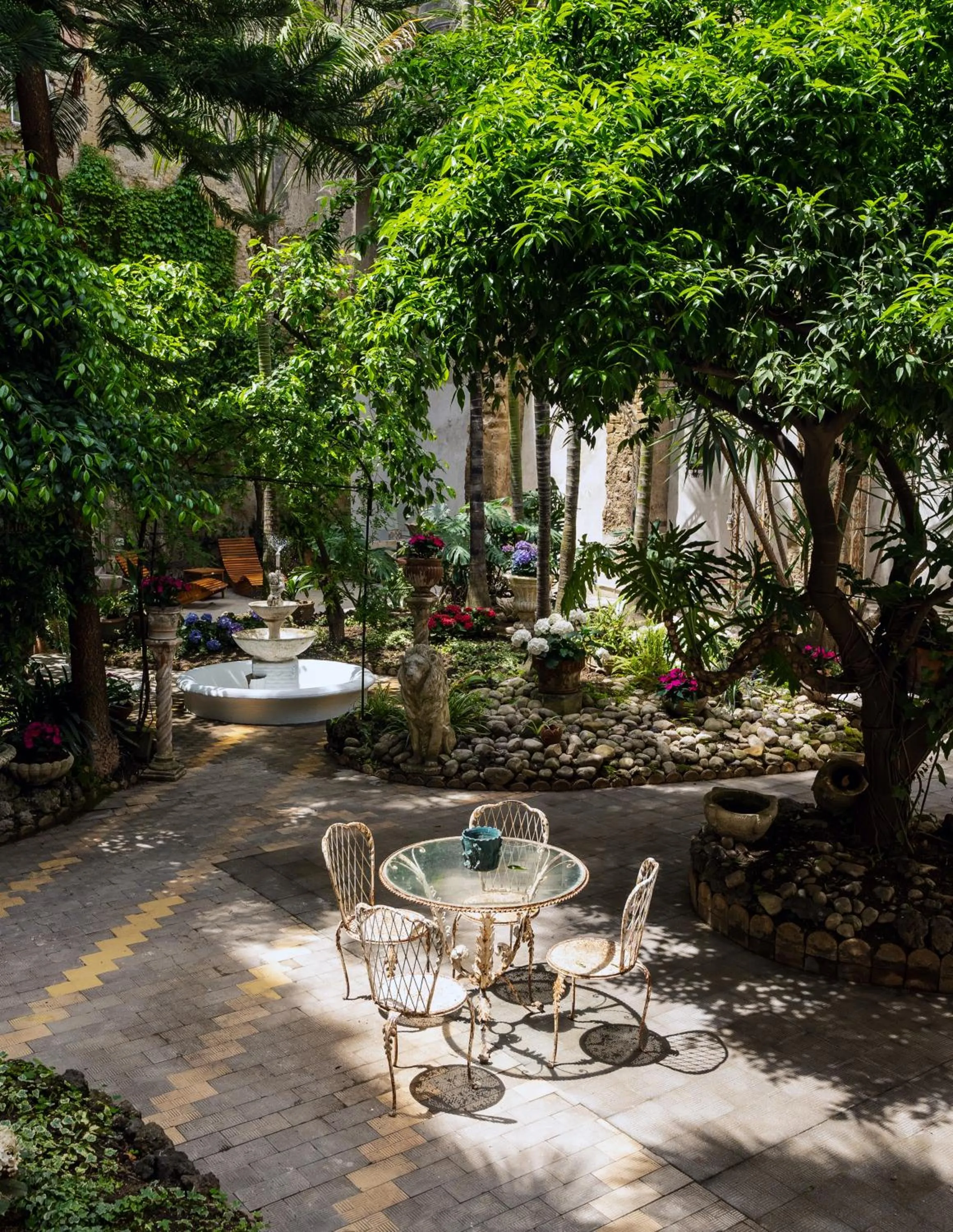 Restaurant/places to eat in Artemisia Domus - Giardino