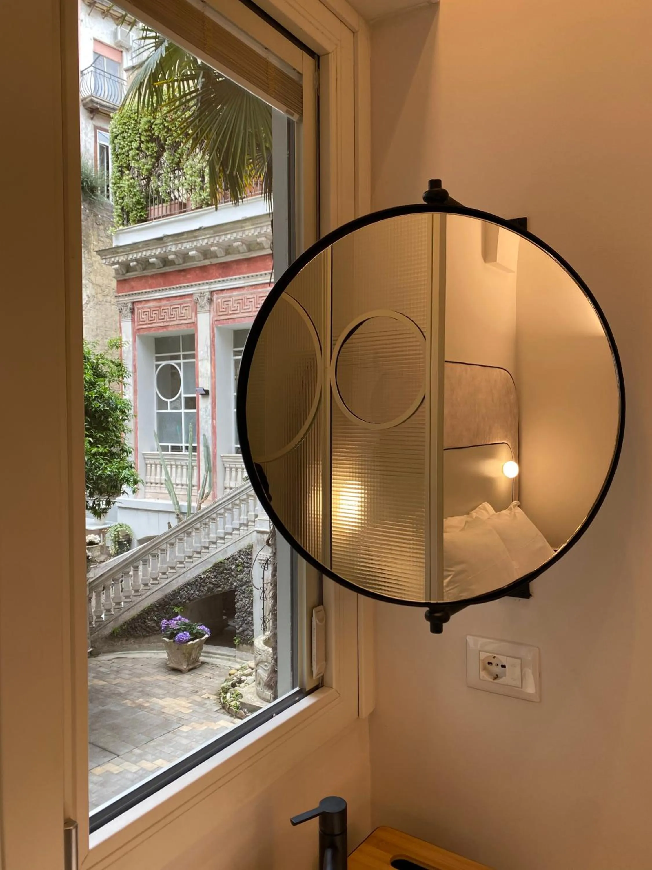 Decorative detail in Artemisia Domus - Giardino