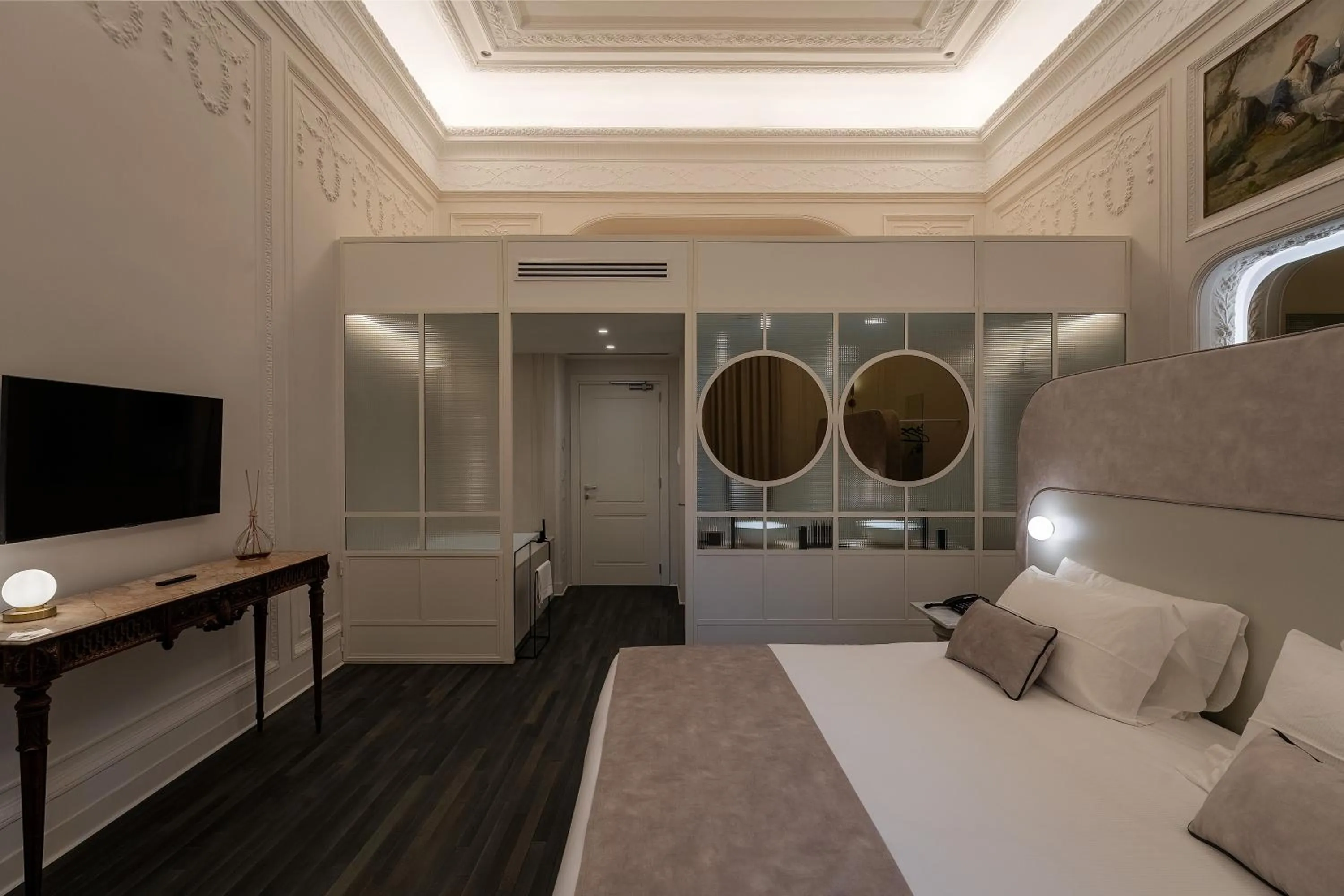 Decorative detail, Bed in Artemisia Domus - Giardino