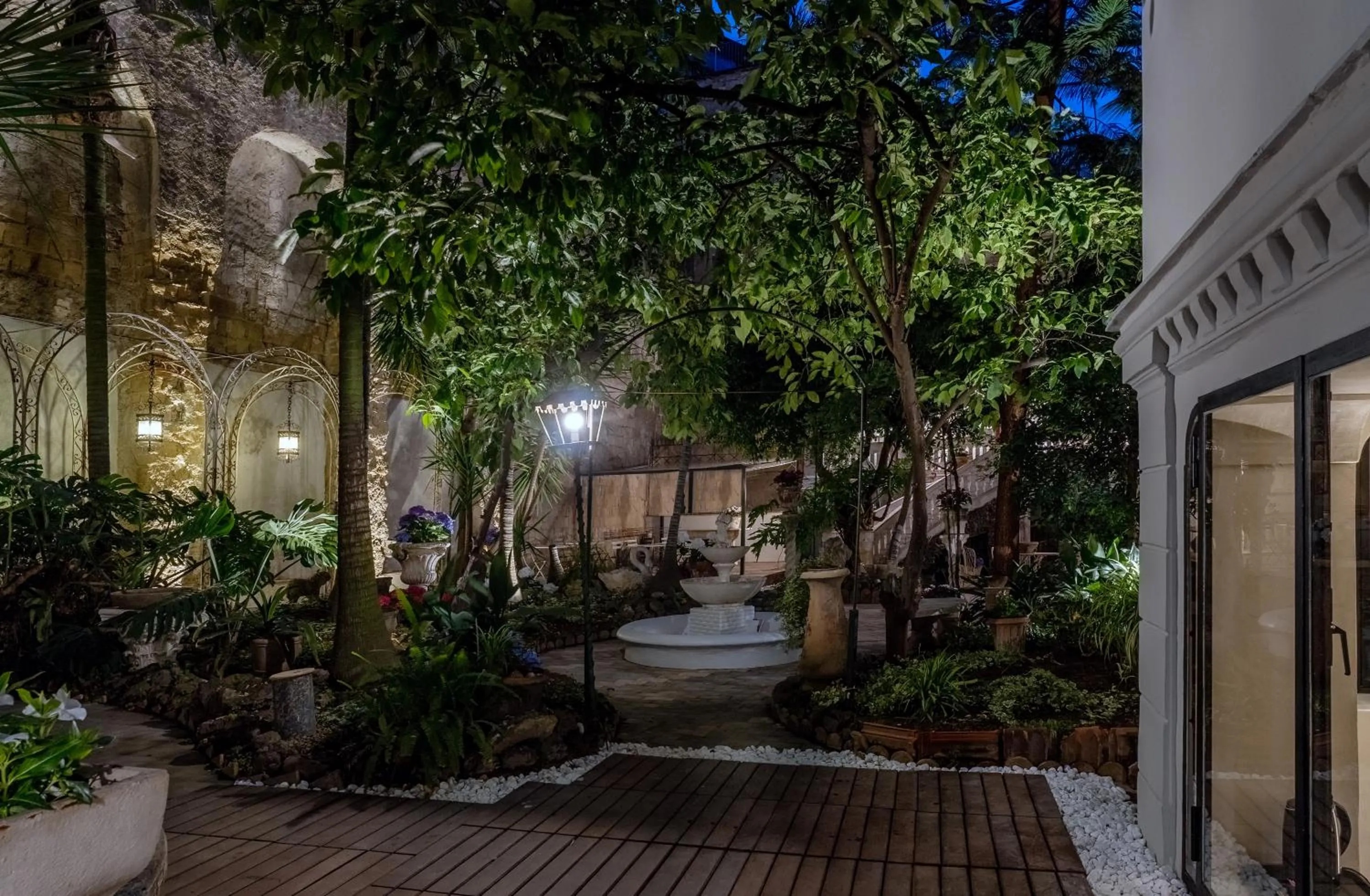 Garden in Artemisia Domus - Giardino