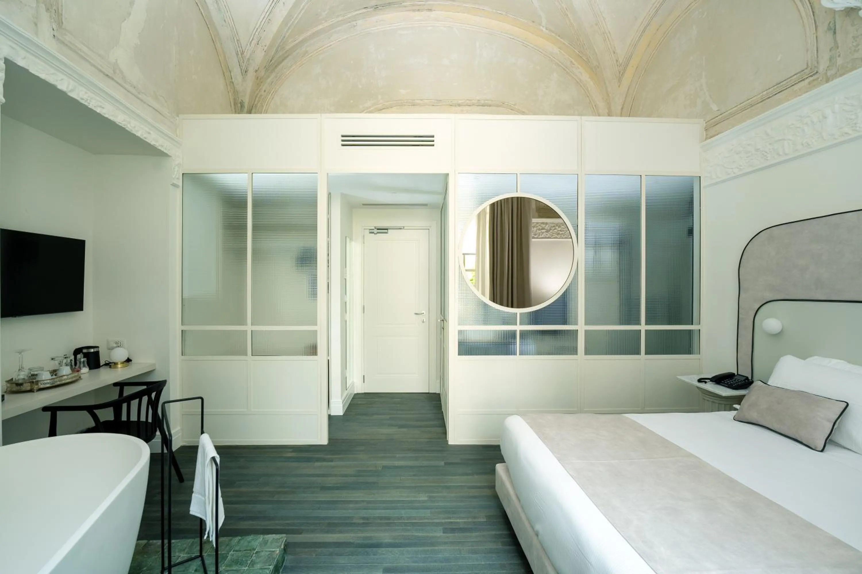 TV and multimedia, Bed in Artemisia Domus - Giardino