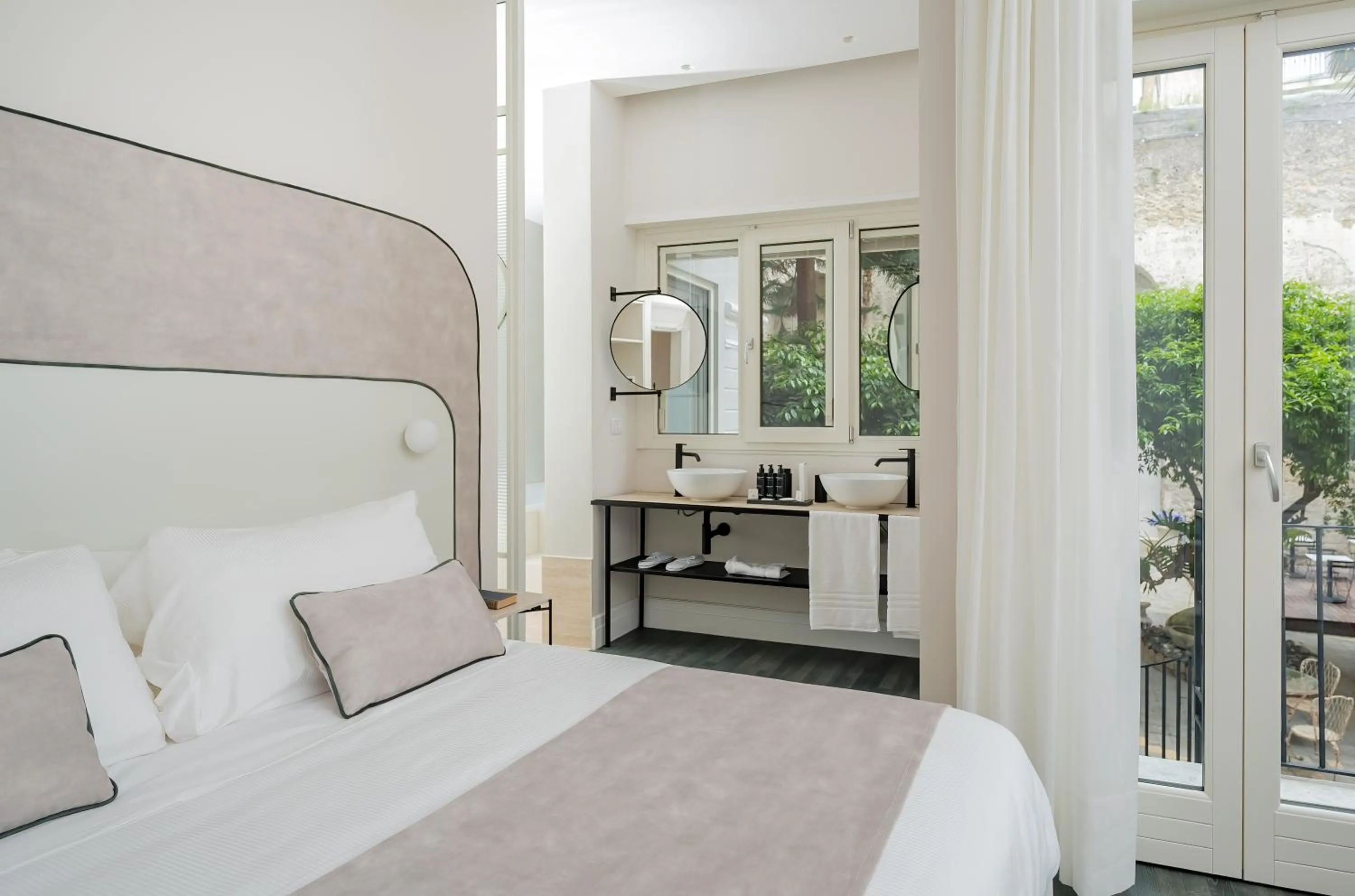 Balcony/Terrace, Bed in Artemisia Domus - Giardino