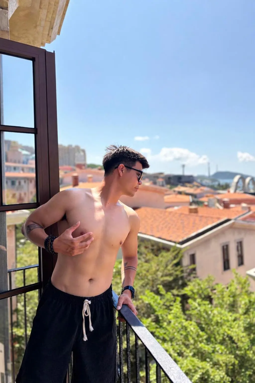 Sea Sunset Hotel Phu Quoc - Welcome to a mixing world of friends