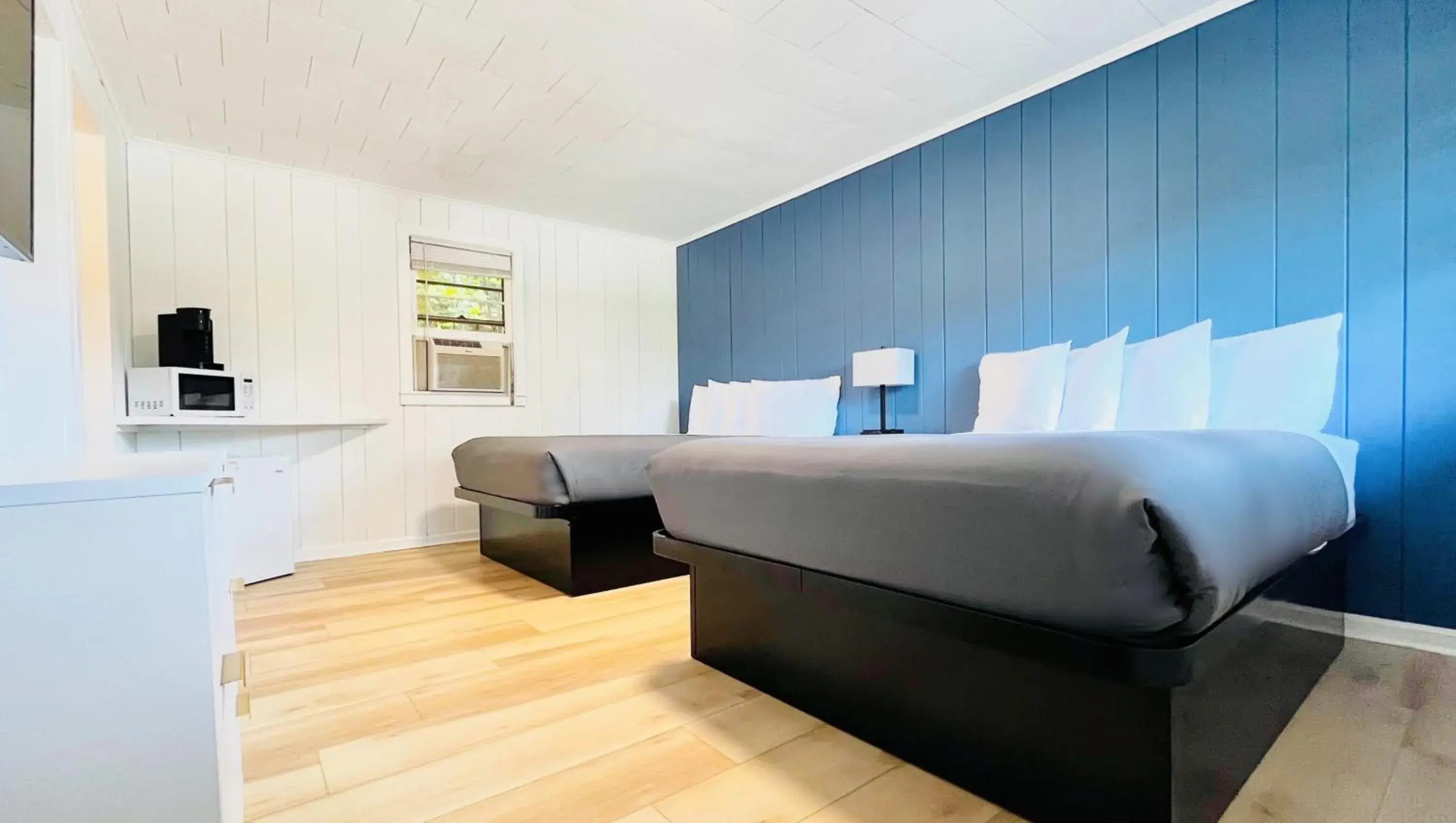 Two Full Beds Nonsmoking Northside in Motel Luzerne Two Full Beds Nonsmoking Northside in Motel Luzerne