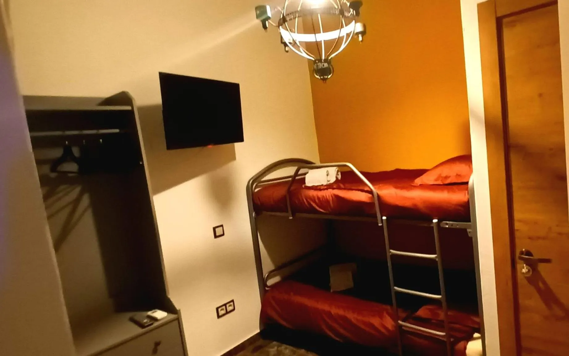 TV and multimedia, Bed in Aladin Comfort Country Rooms