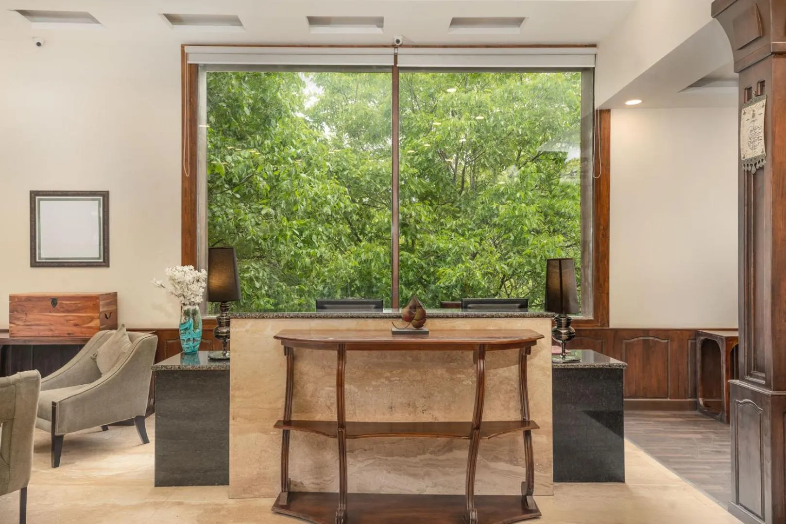 Lobby or reception in The Chinar Resort & Spa, Pahalgam