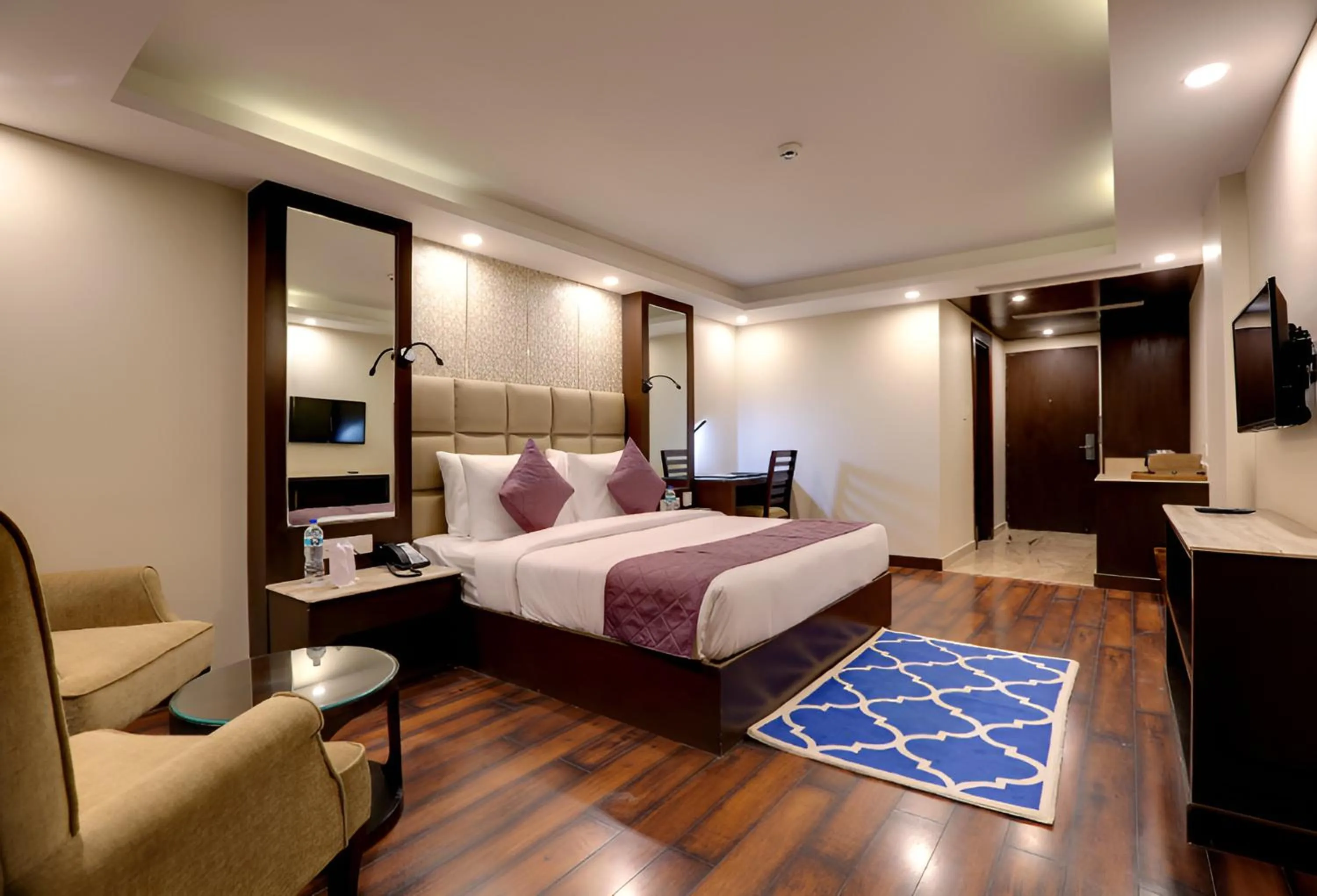 Bed in The Chinar Resort & Spa, Pahalgam