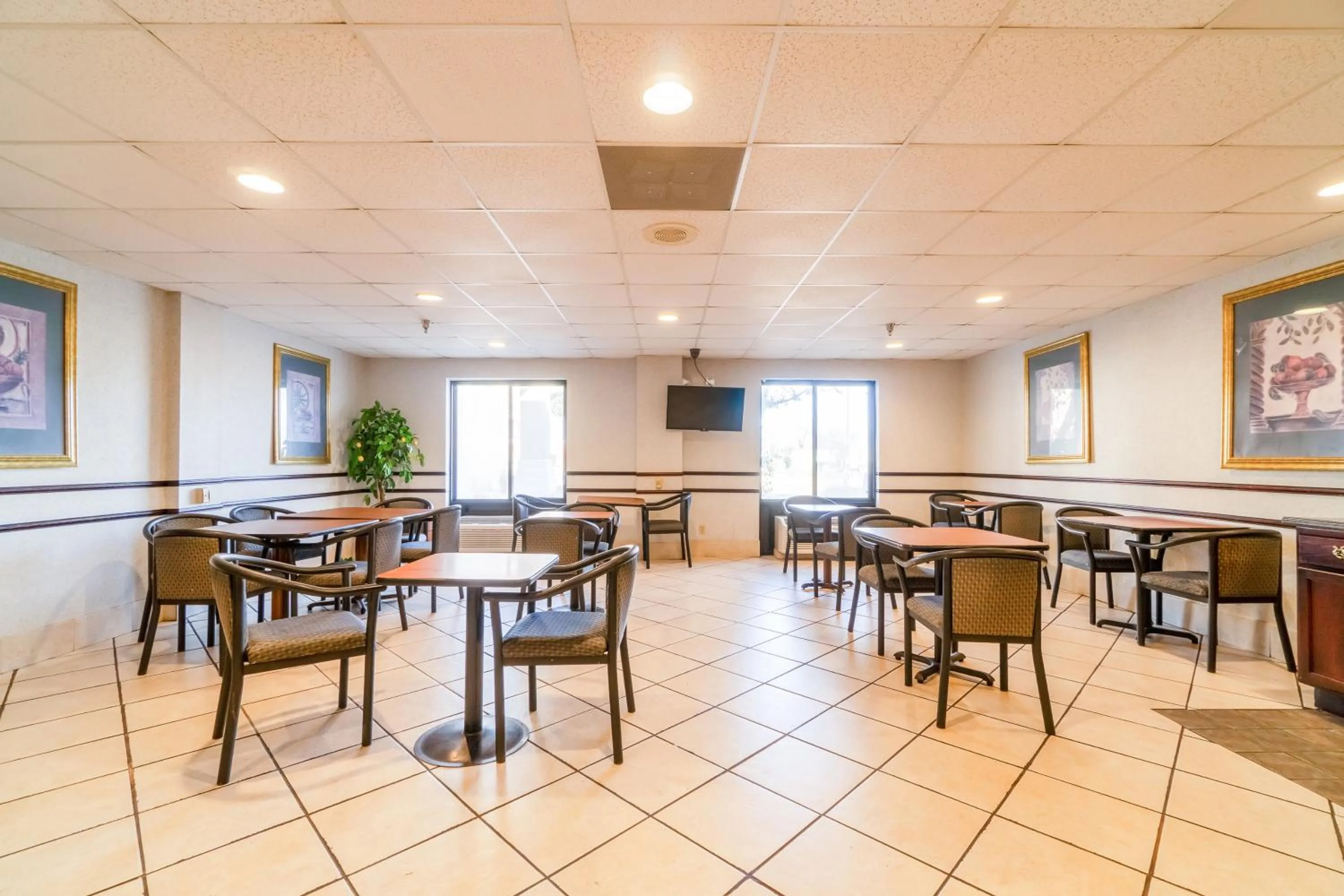 Area and facilities in Ark Suites By OYO Jonesboro I-555