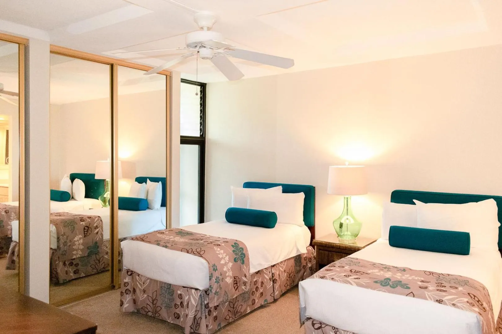 Bedroom, Bed in Hawaiian Princess Makaha