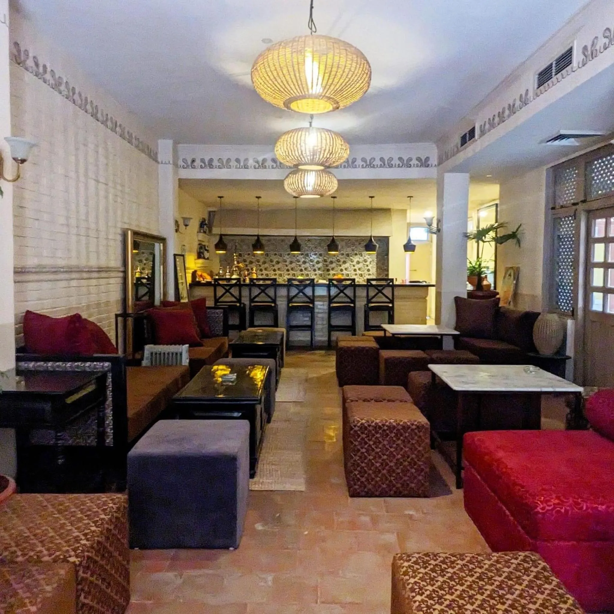 Lounge or bar in Courtyard Pujan Hotel