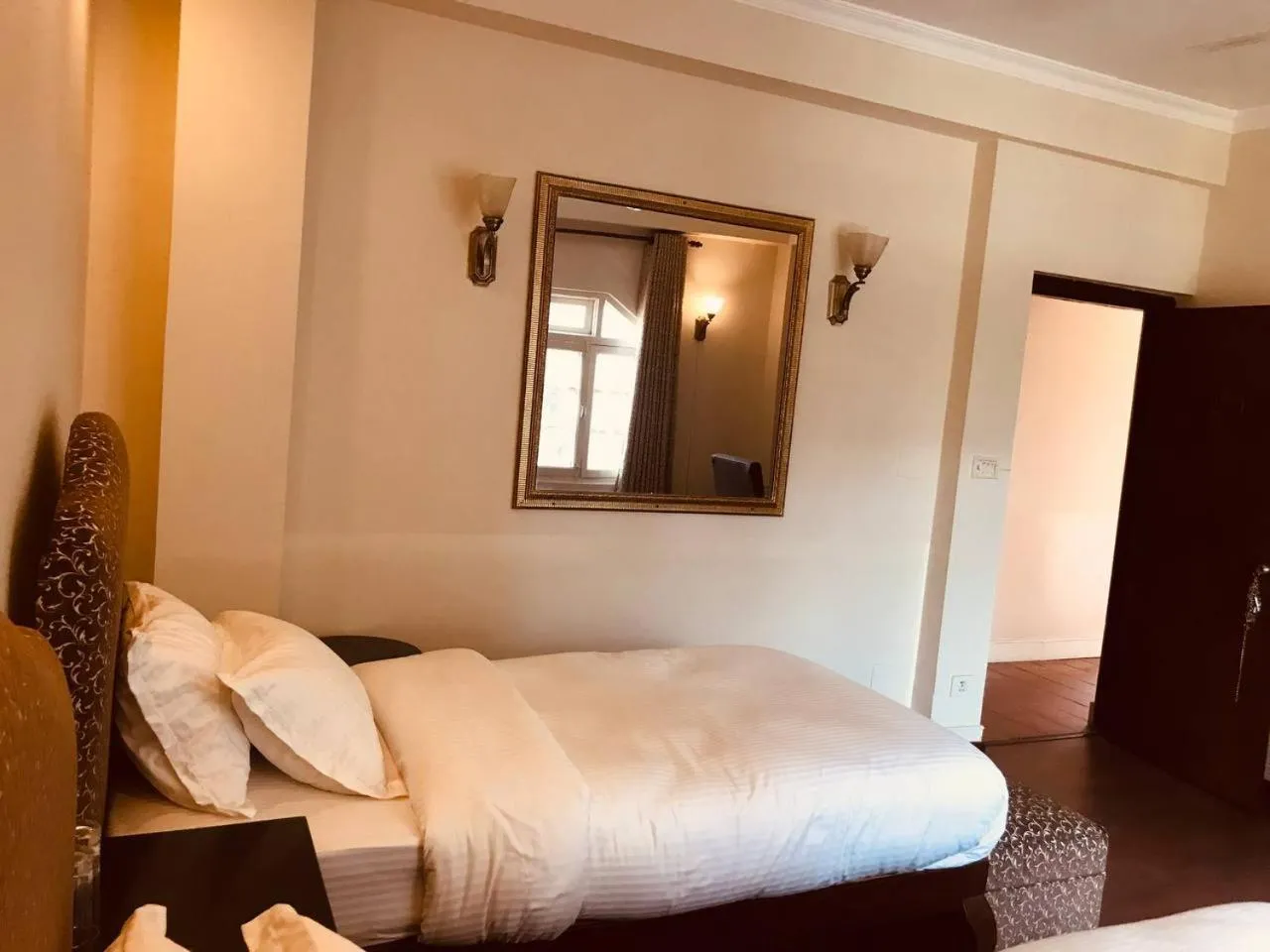 Bedroom, Bed in Courtyard Pujan Hotel