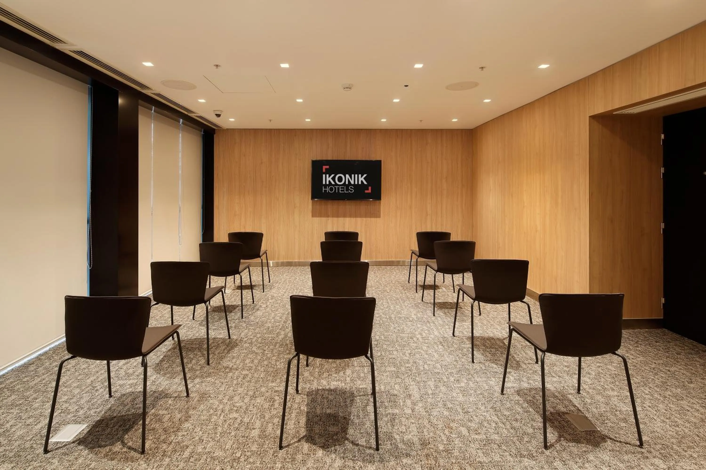 Meeting/conference room in Ikonik Miraflores