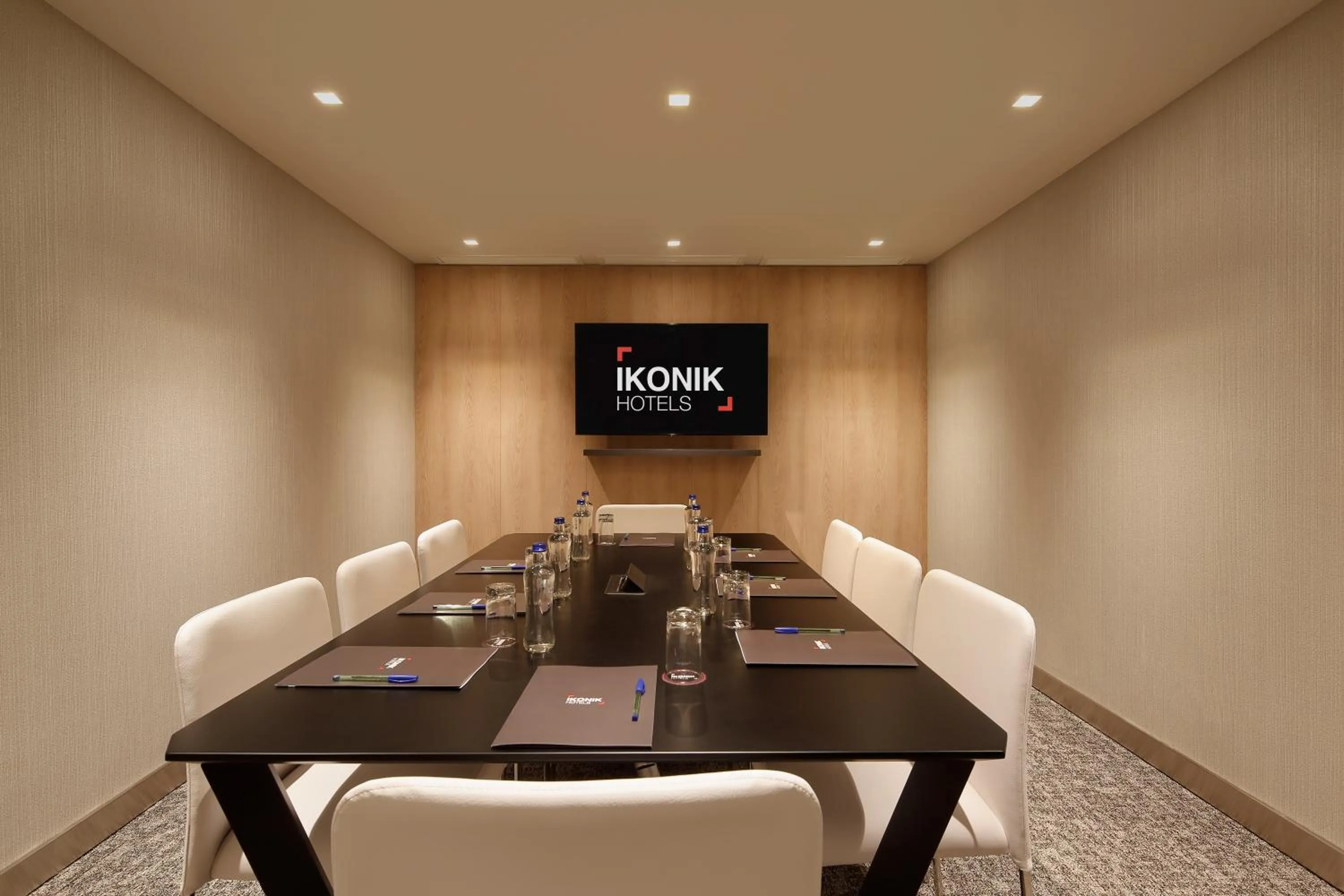 Meeting/conference room in Ikonik Miraflores