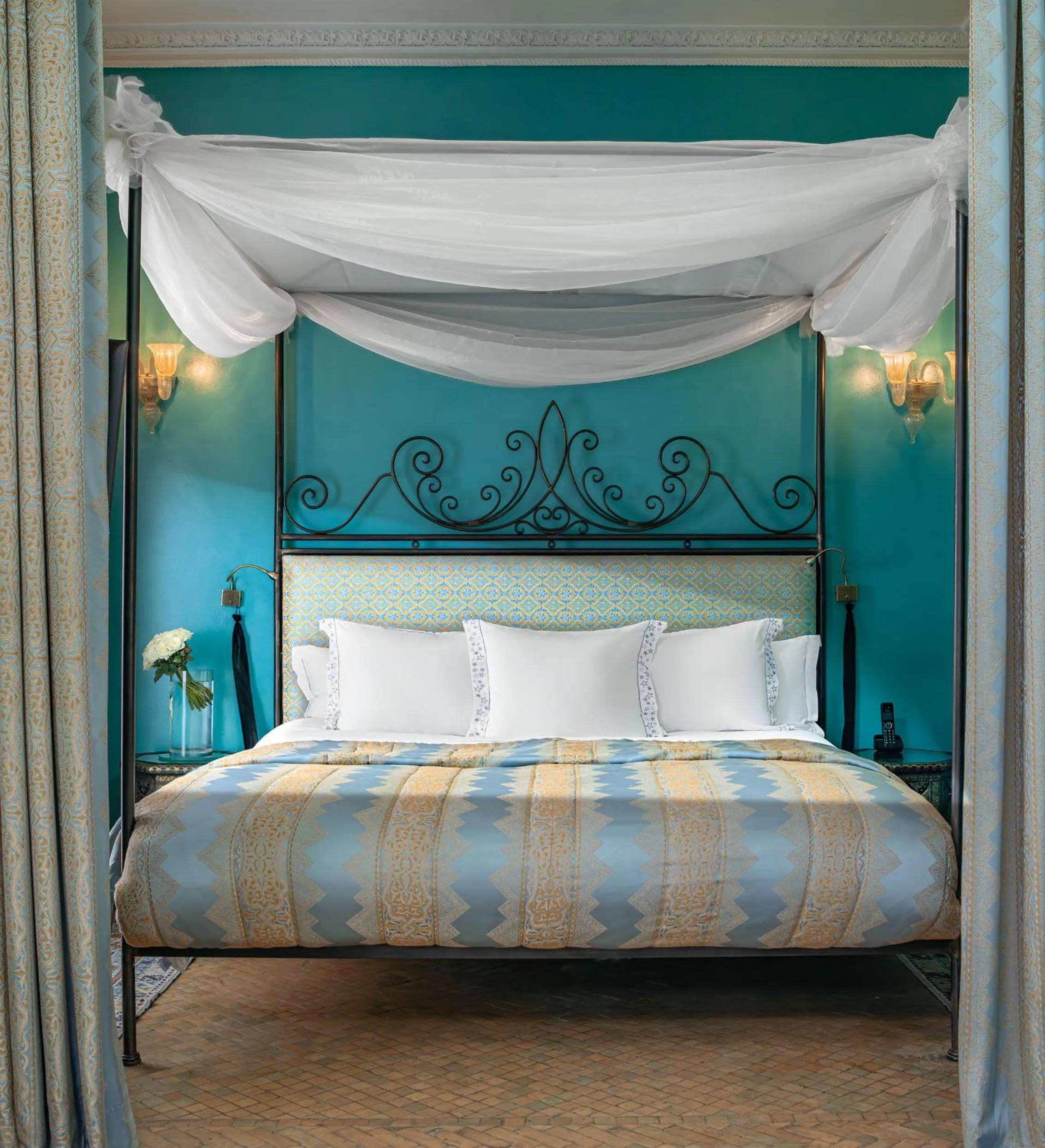 Bed in Es Saadi Marrakech Resort - Palace