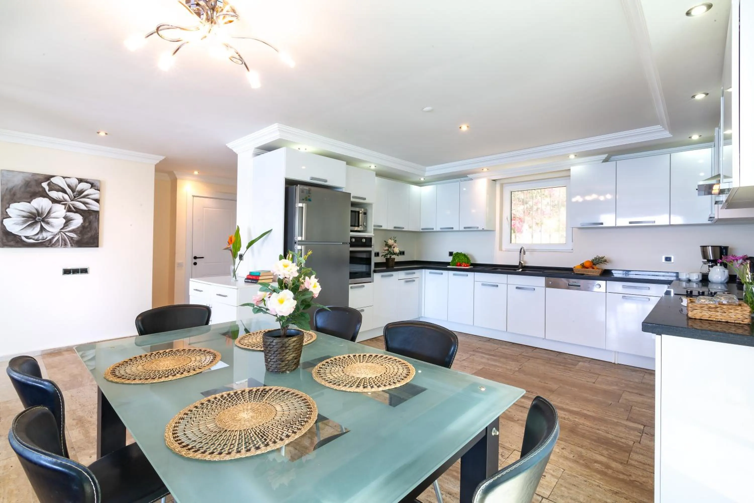 Kitchen or kitchenette in Sofia Ada