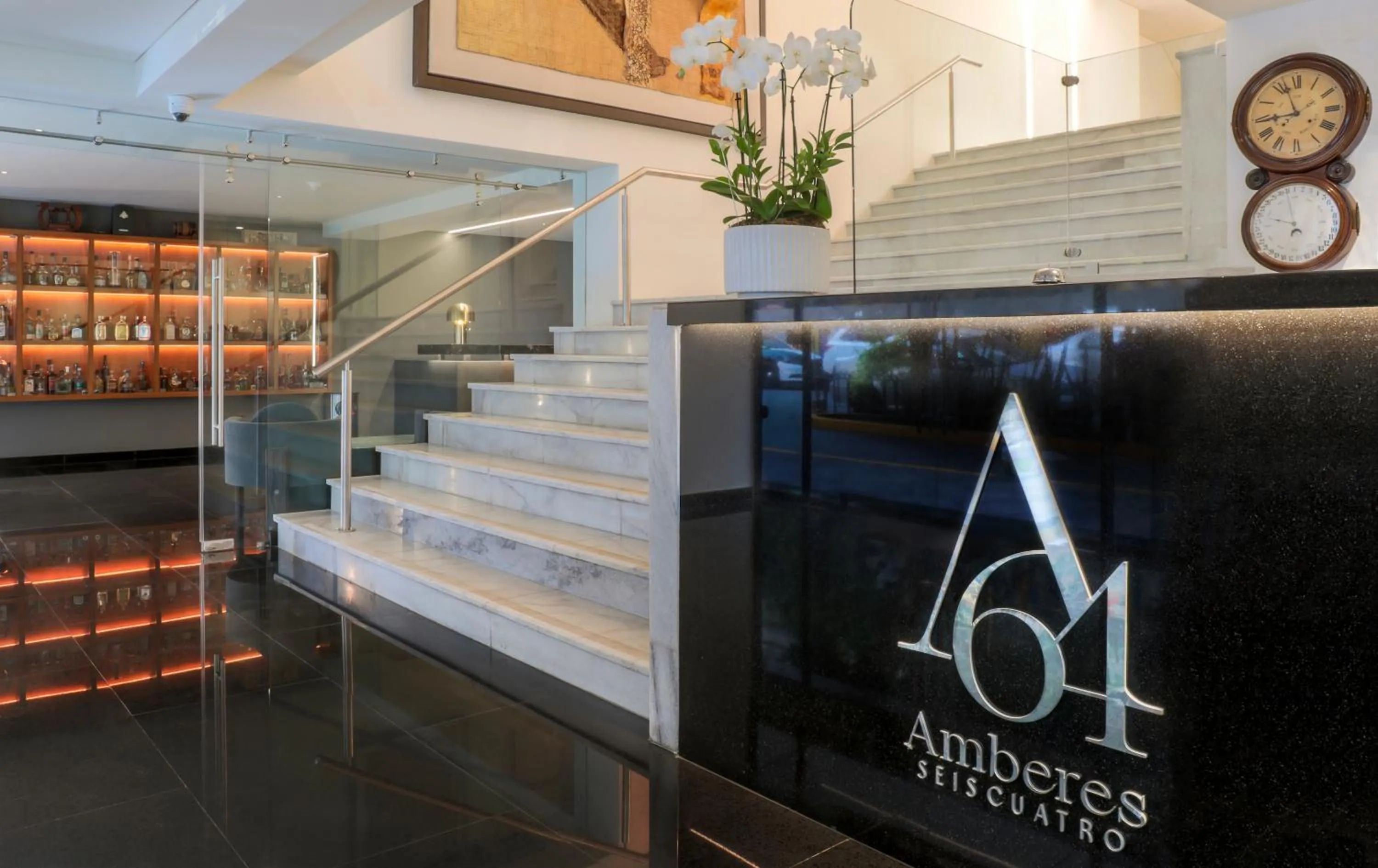 Lobby or reception in Amberes 64, an Ascend Collection Hotel