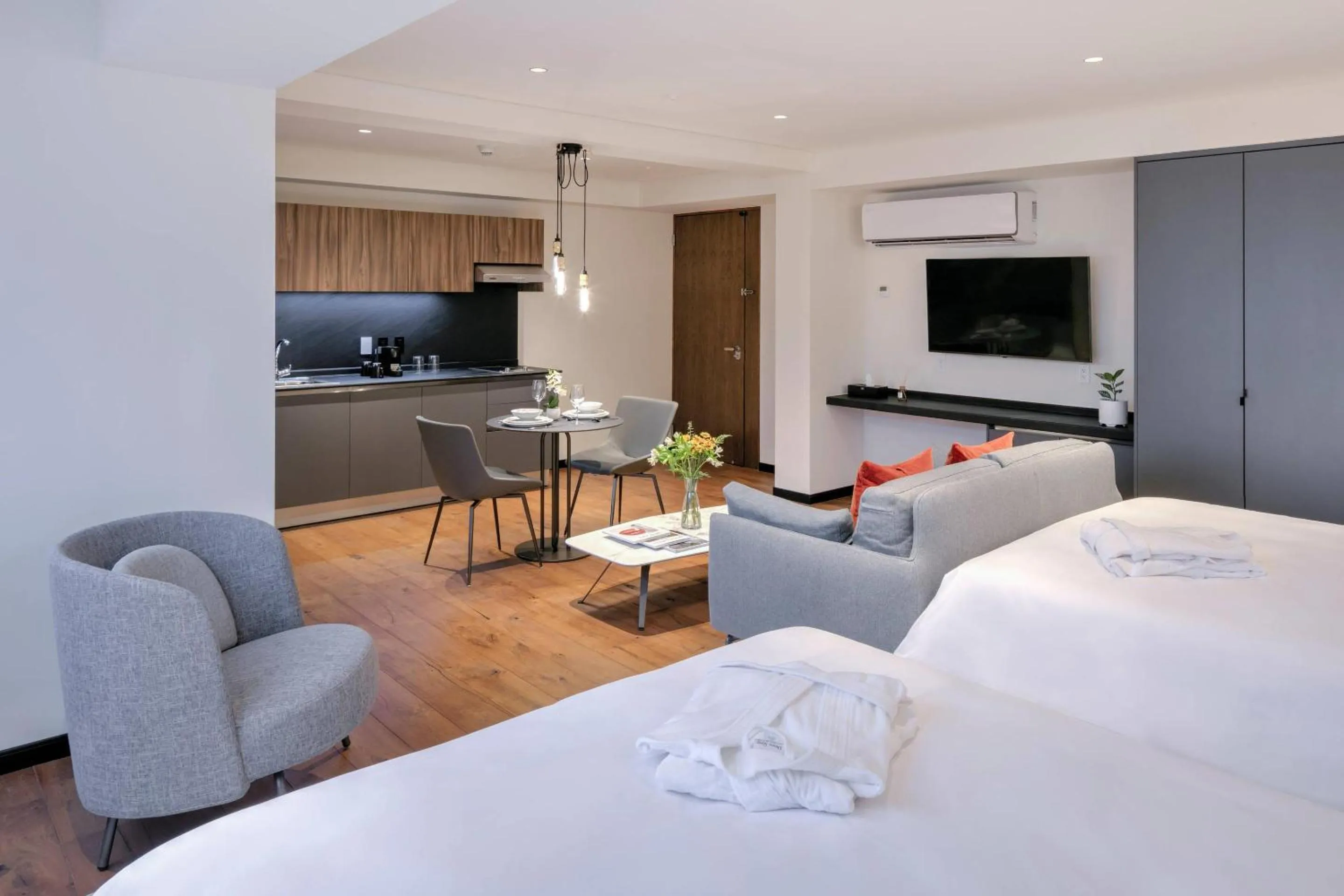 Bedroom, Bed in Amberes 64, an Ascend Collection Hotel