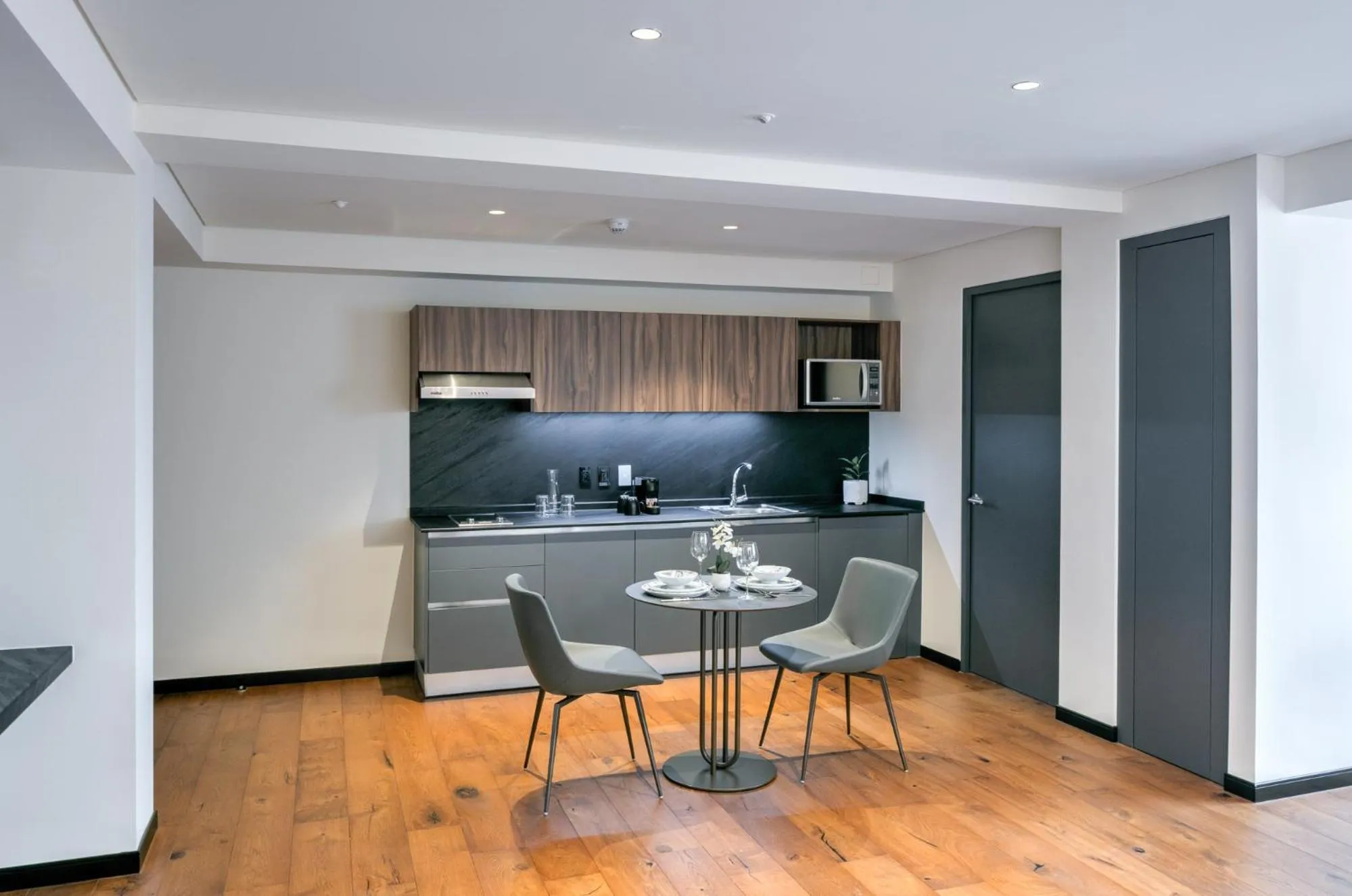 Kitchen or kitchenette in Amberes 64, an Ascend Collection Hotel
