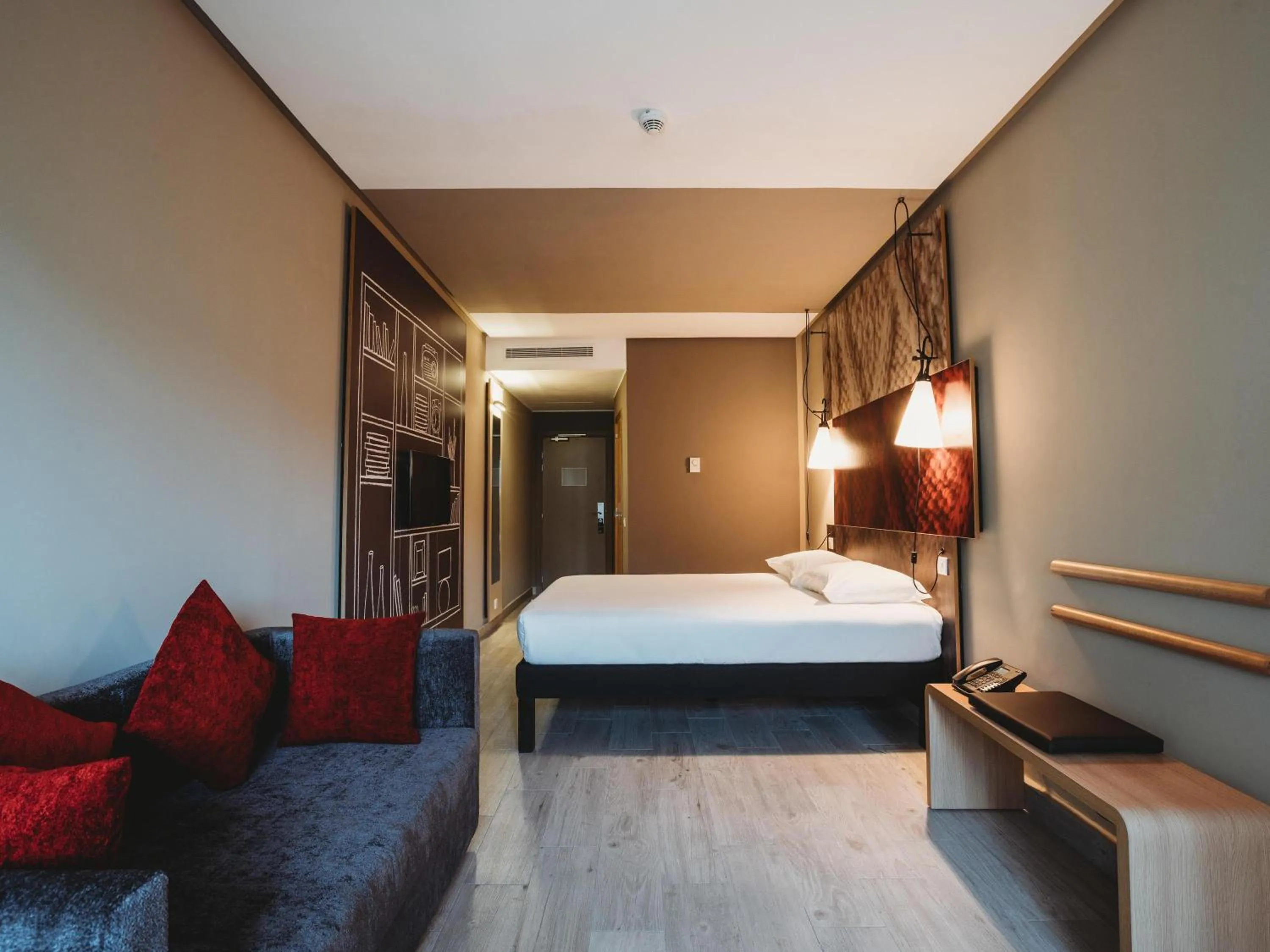 Photo of the whole room, Bed in Ibis Casablanca Sidi Maarouf