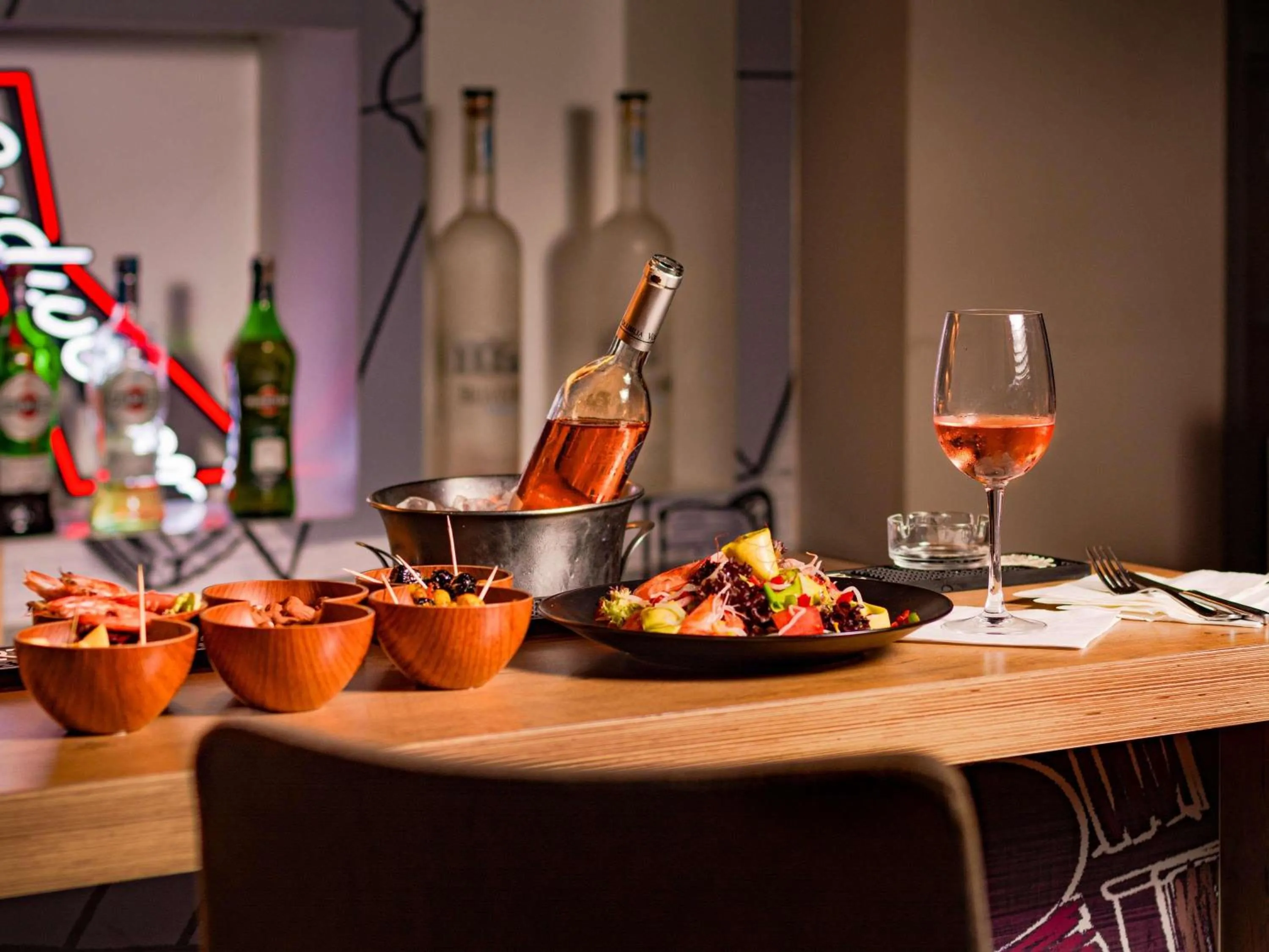 Lounge or bar in Ibis Casablanca Sidi Maarouf